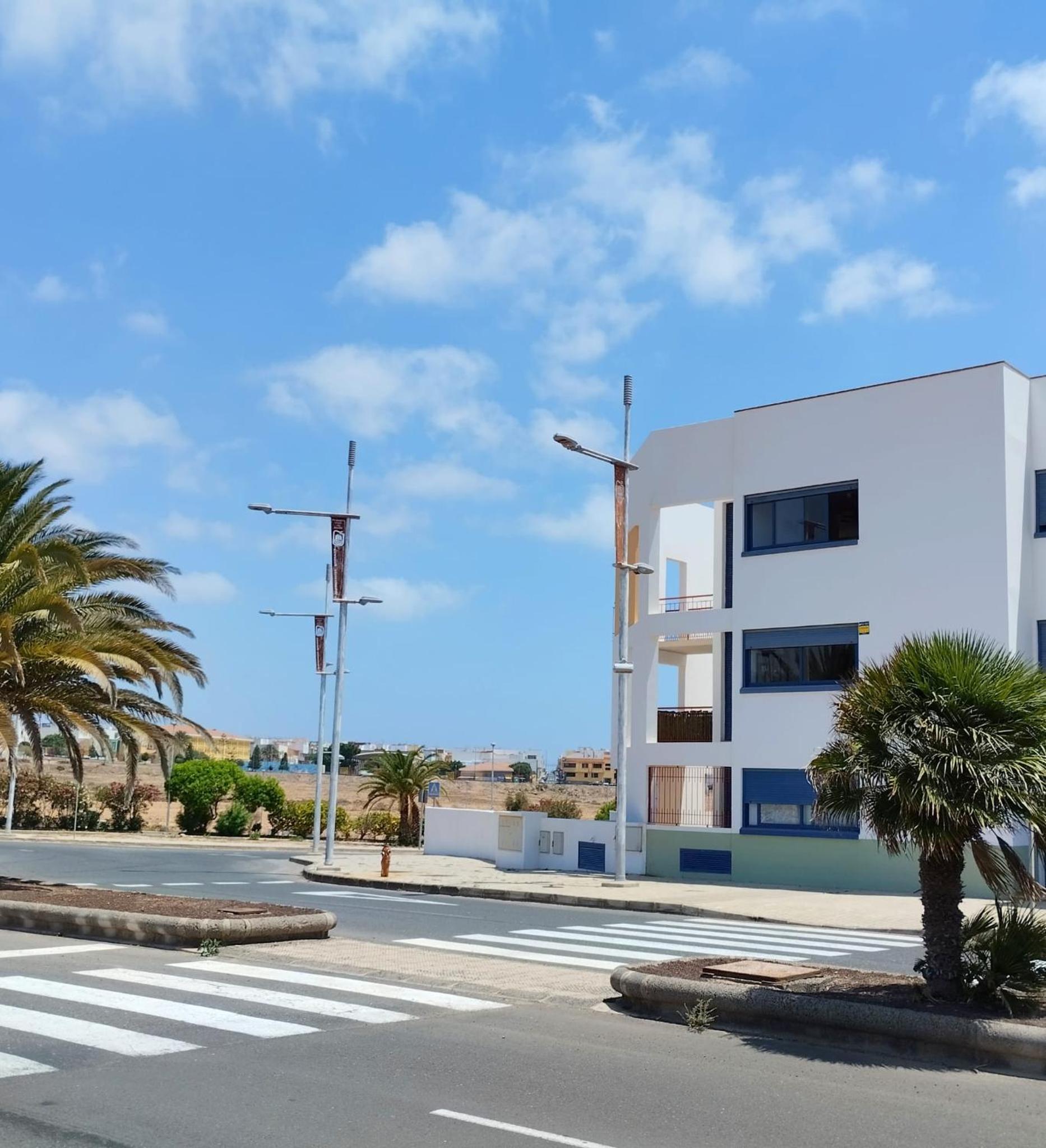 Sunflower, el apartamento con piscina en complejo residencial