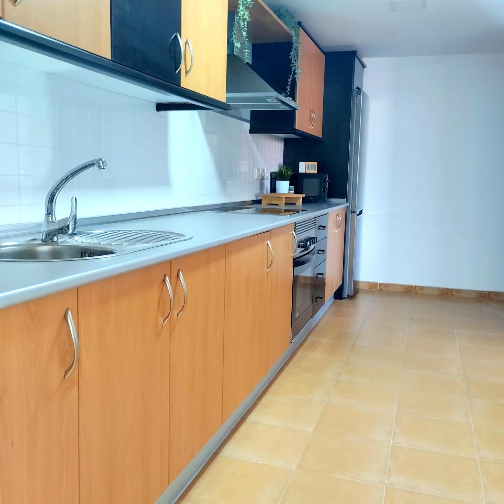 Sunflower, el apartamento con piscina en complejo residencial