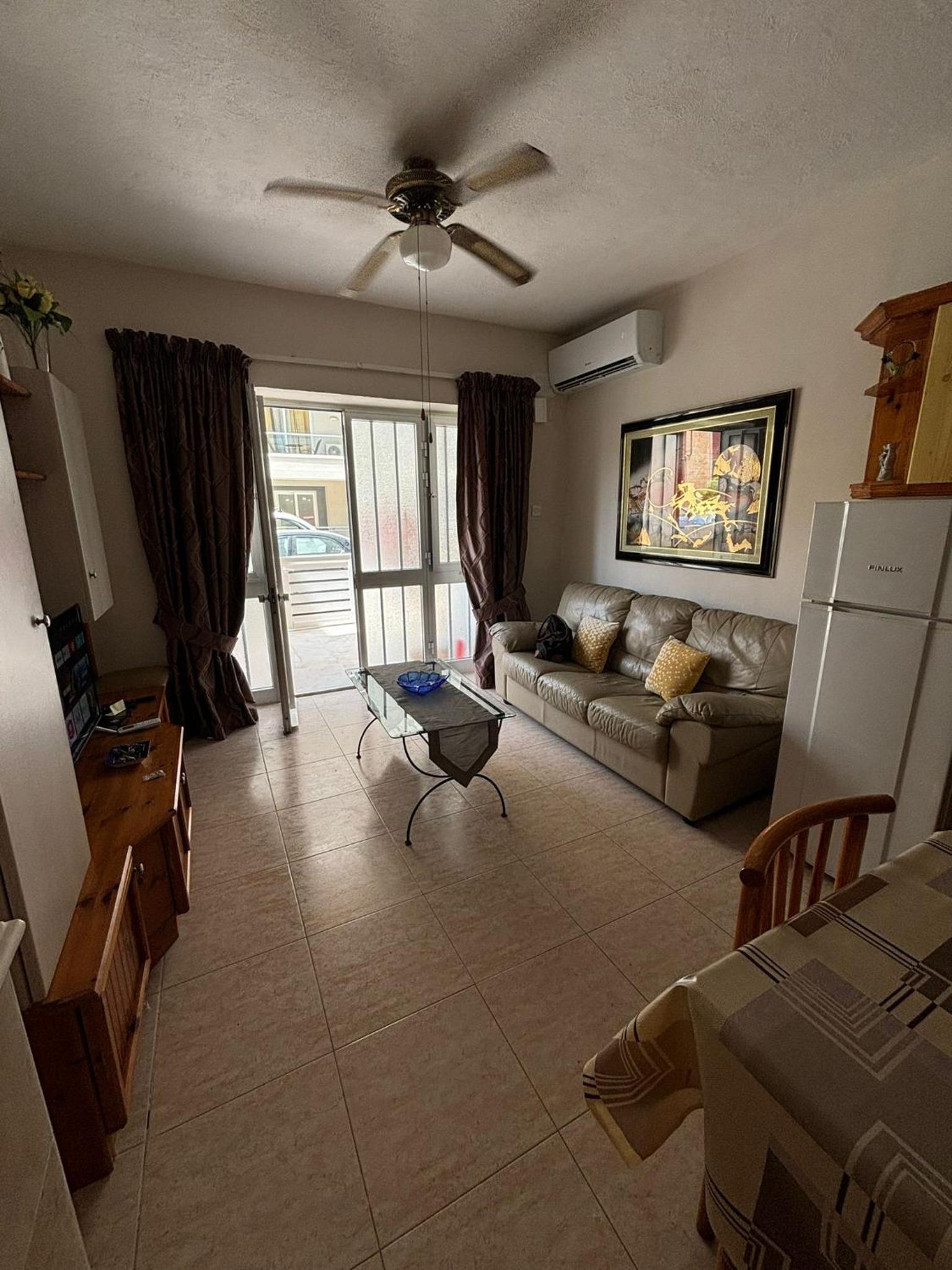 Cosy 2 Bedroom Apartment in Qawra Bugibba Area photo 3