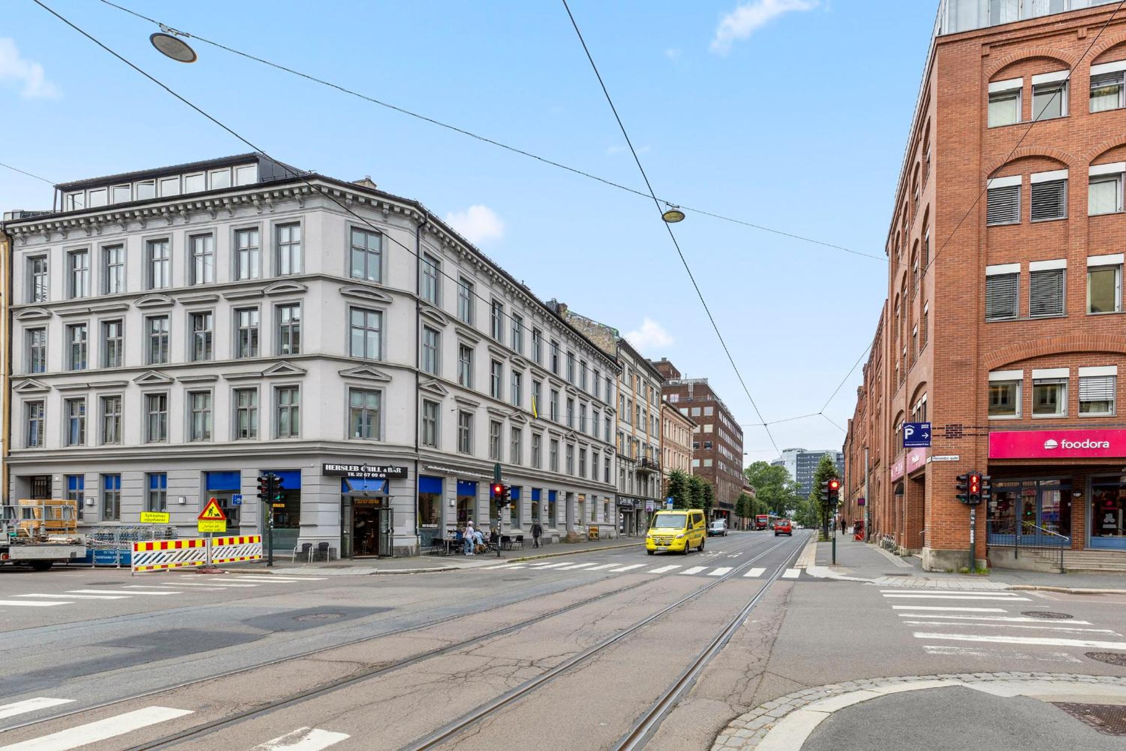 spacious and exclusive apartment in the city centre