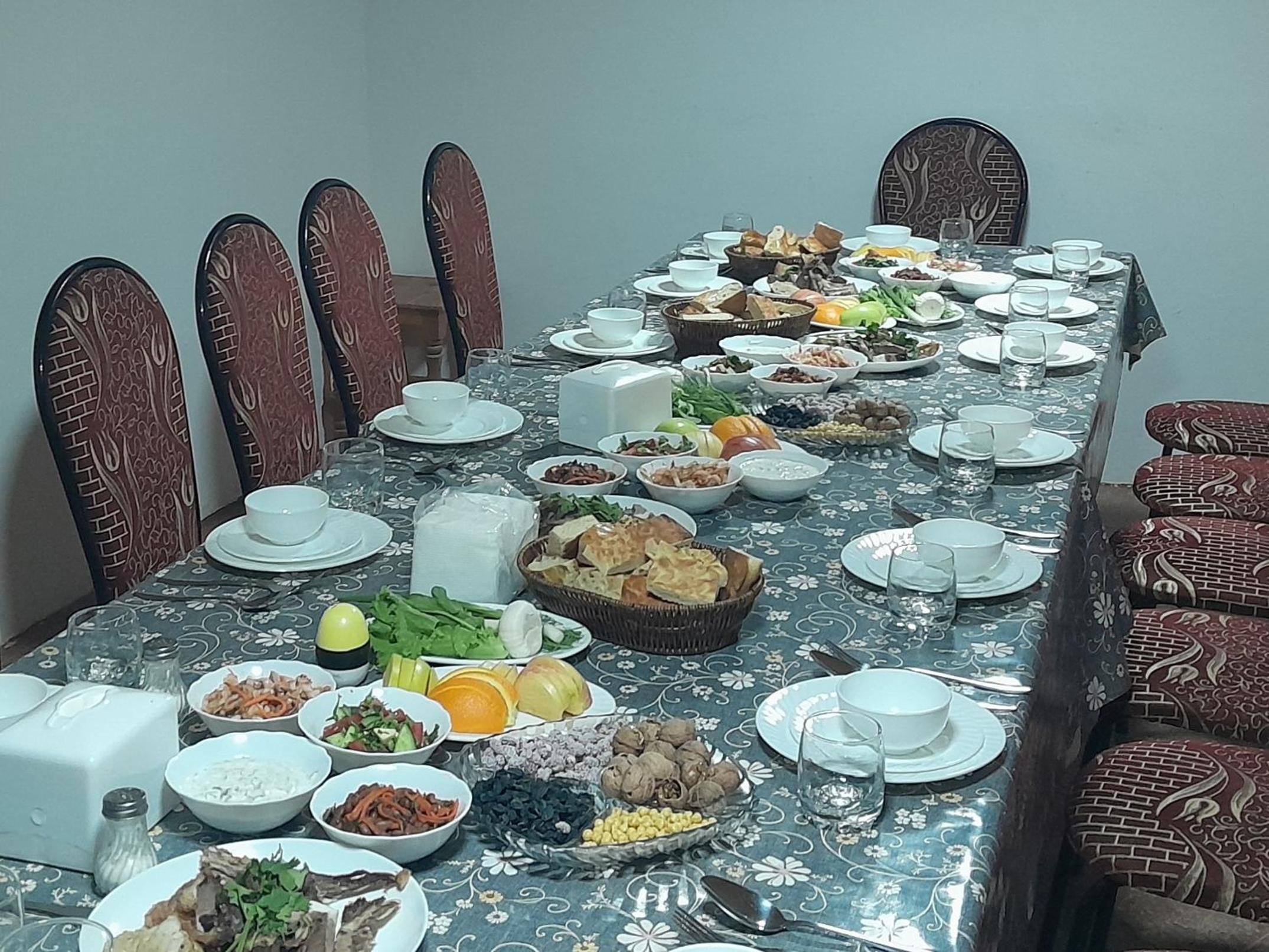NURATA MOUNTAIN GUESTHOUSE Shiringul