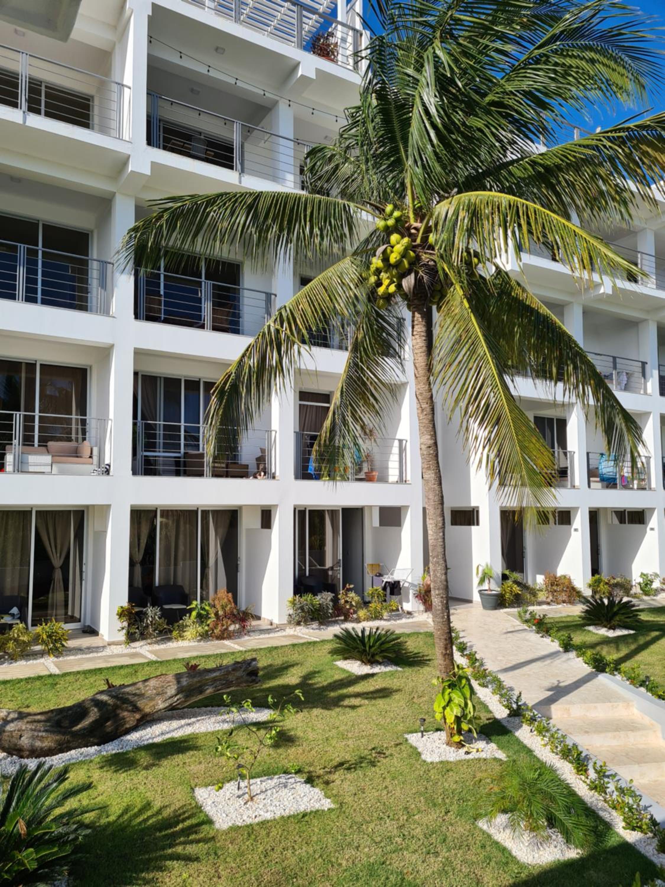 2BR apartment Residencial Aris, Encuentro