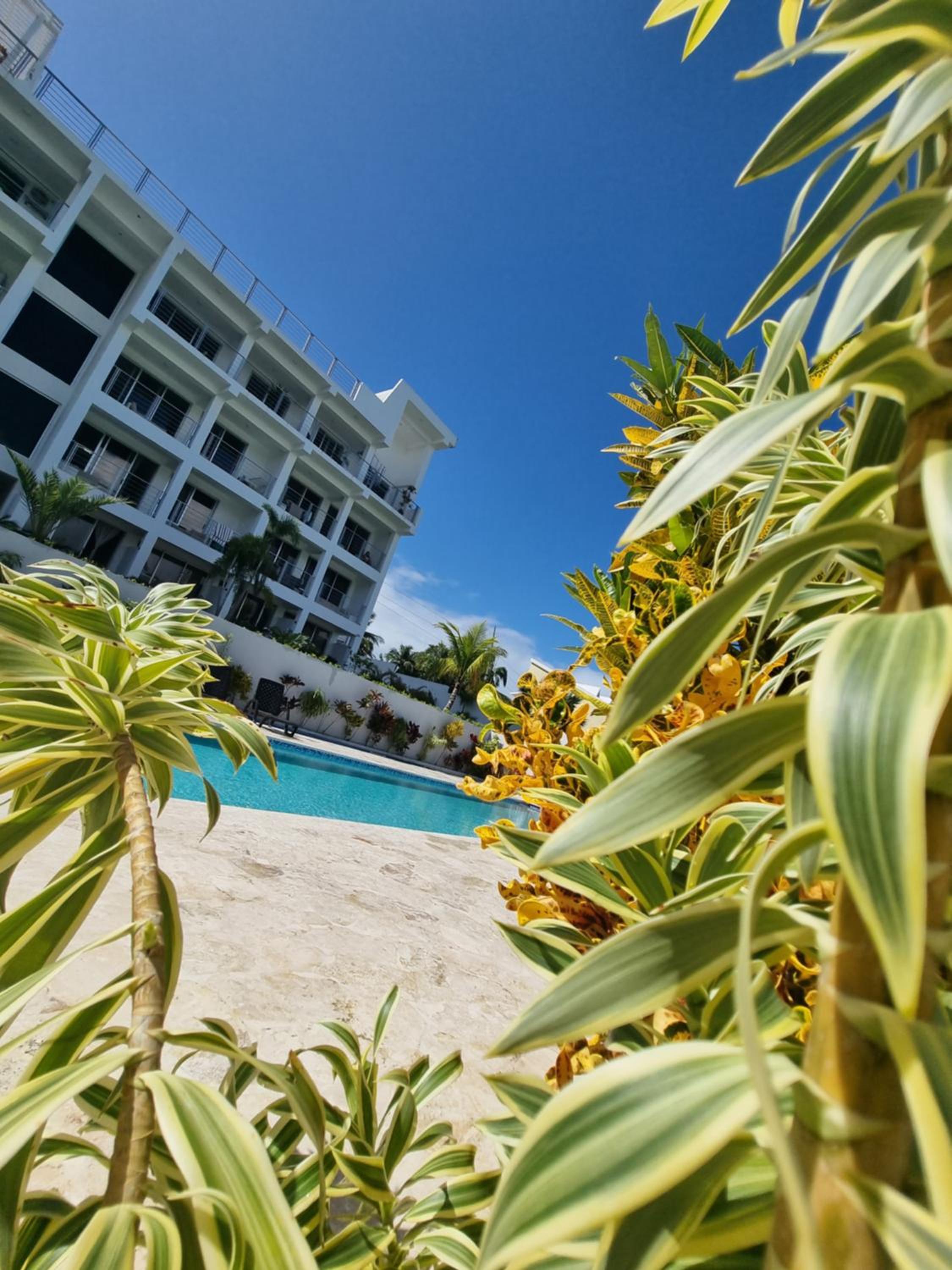 2BR apartment Residencial Aris, Encuentro