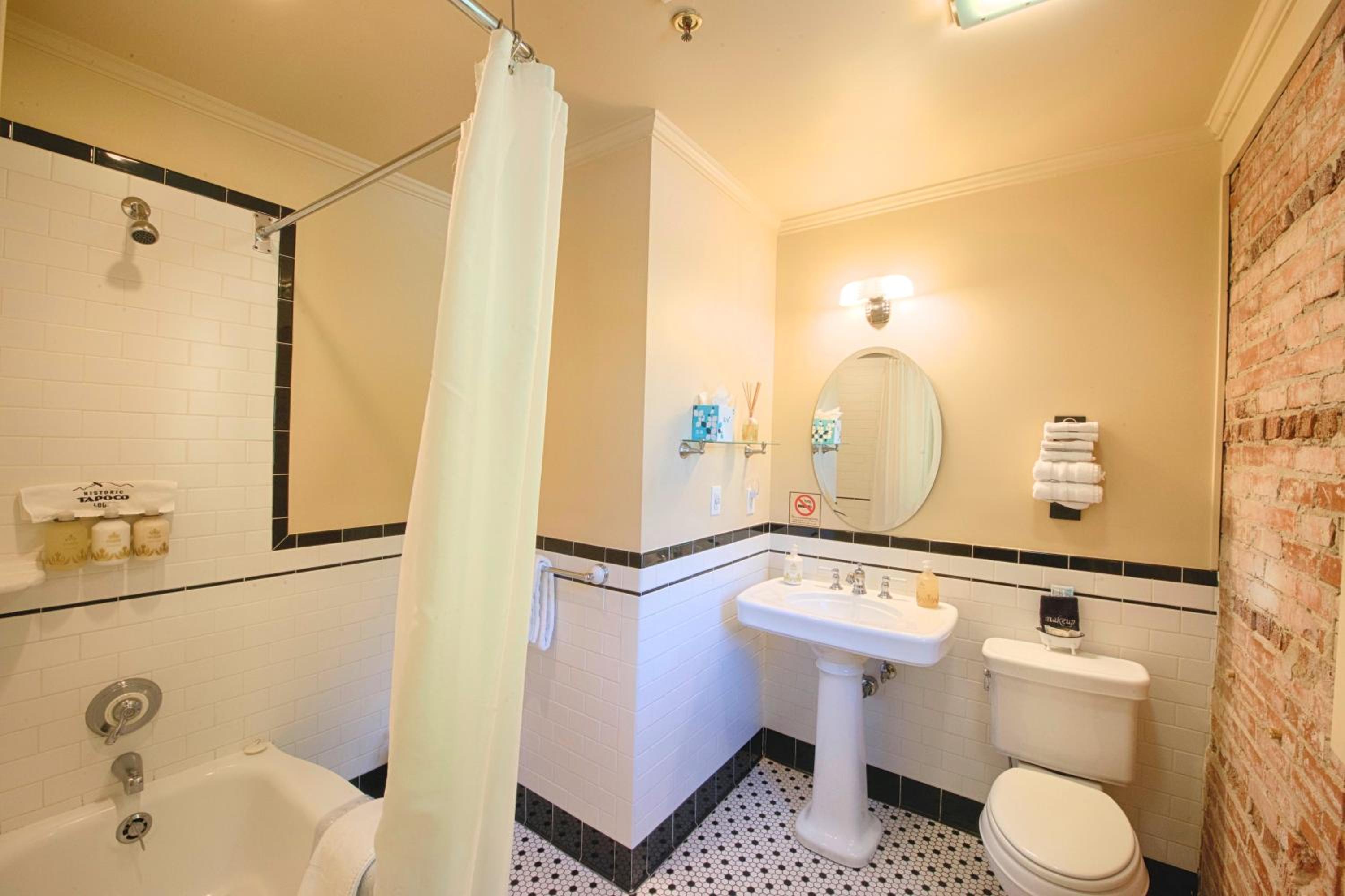 Historic Tapoco Lodge Resort