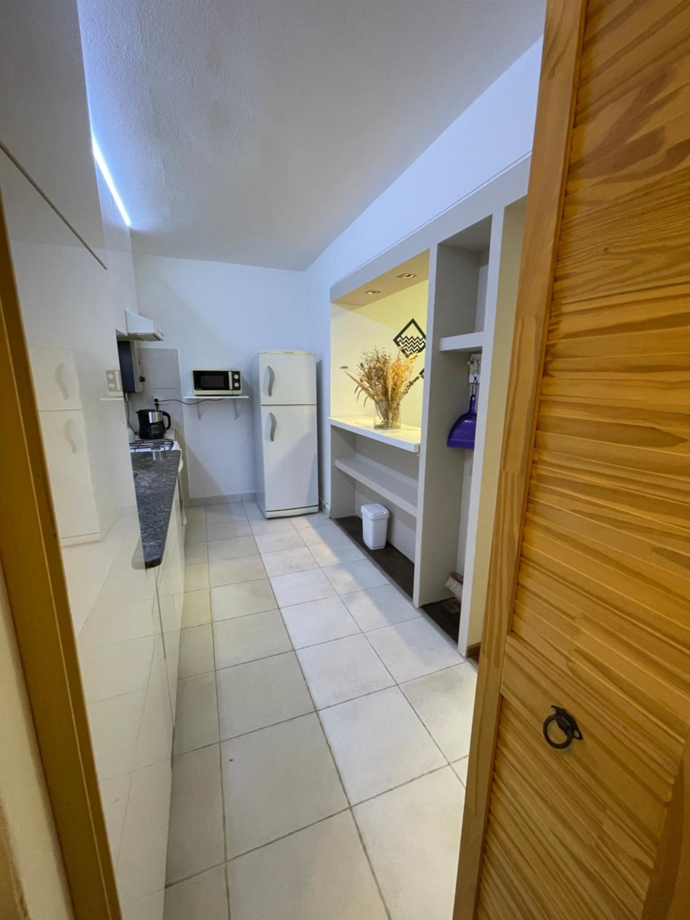 Departamento PB, patio y asador privados - NUEVO SERVICIO Estacionamiento 24hs INCLUIDO, no camioneta- Cerca de hotel Quinto Centenario, Nuevocentro shoppi