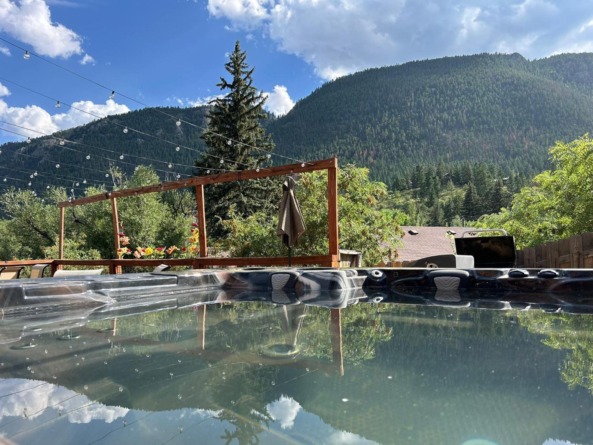 Green Mountain Falls Lodge