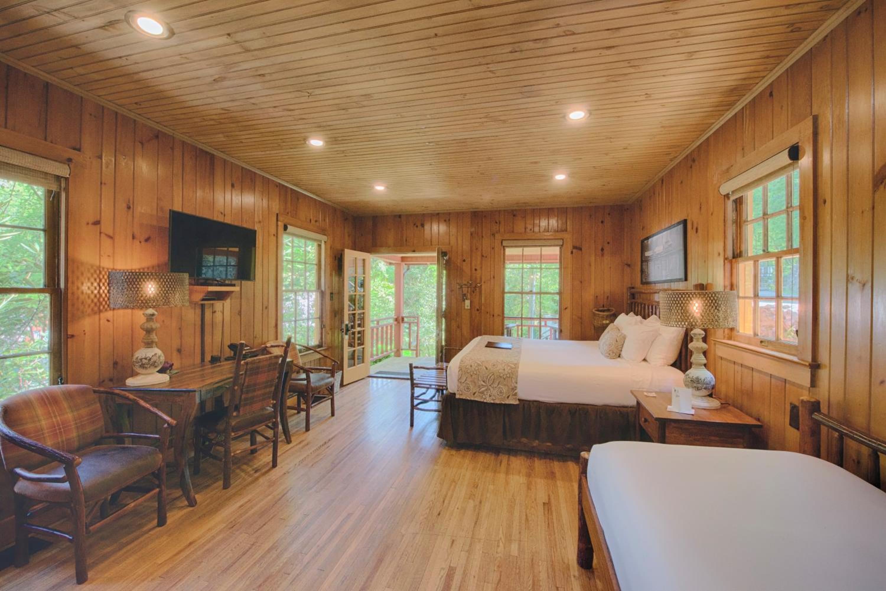 Historic Tapoco Lodge Resort