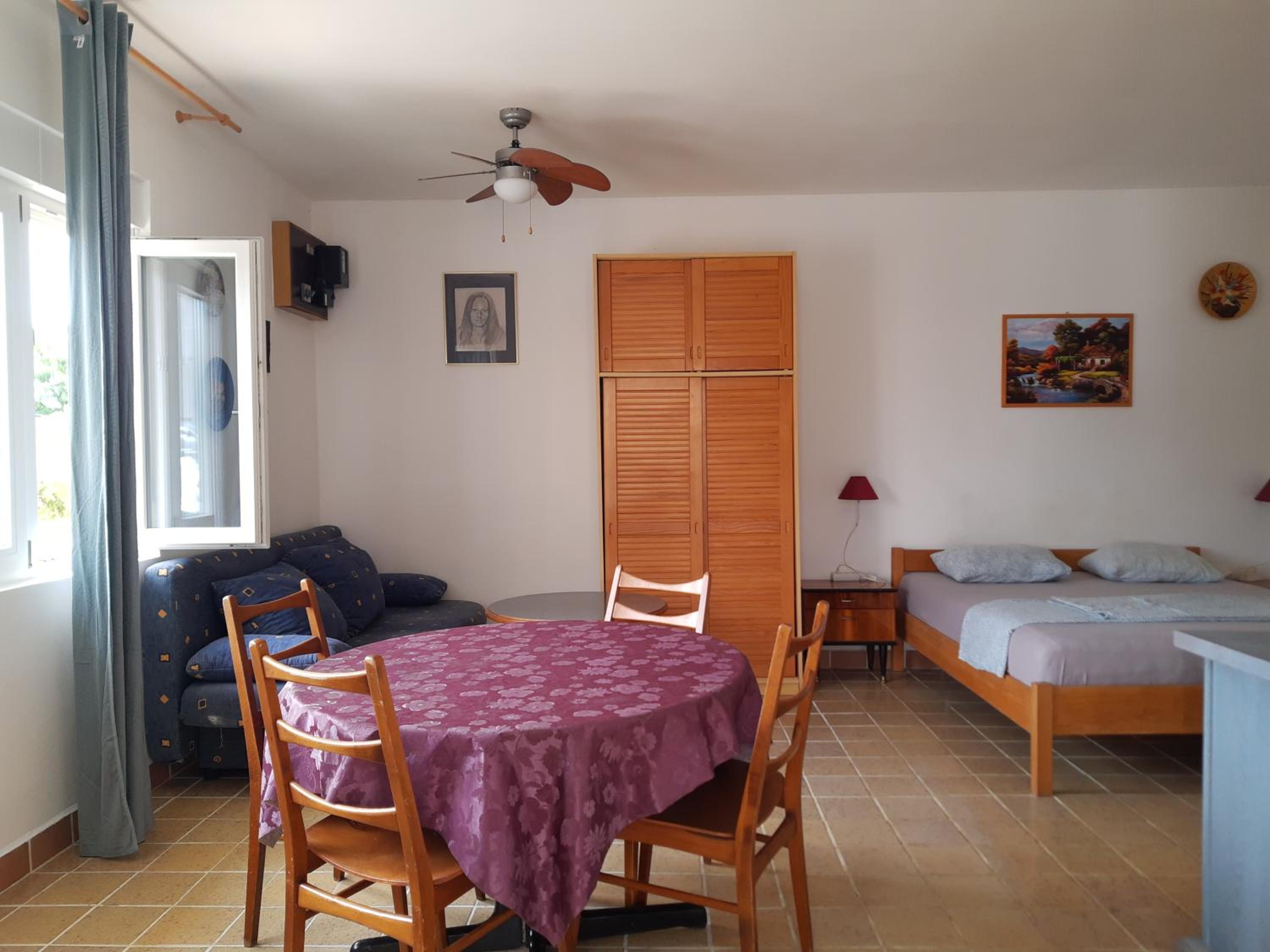 apartments cajner pag
