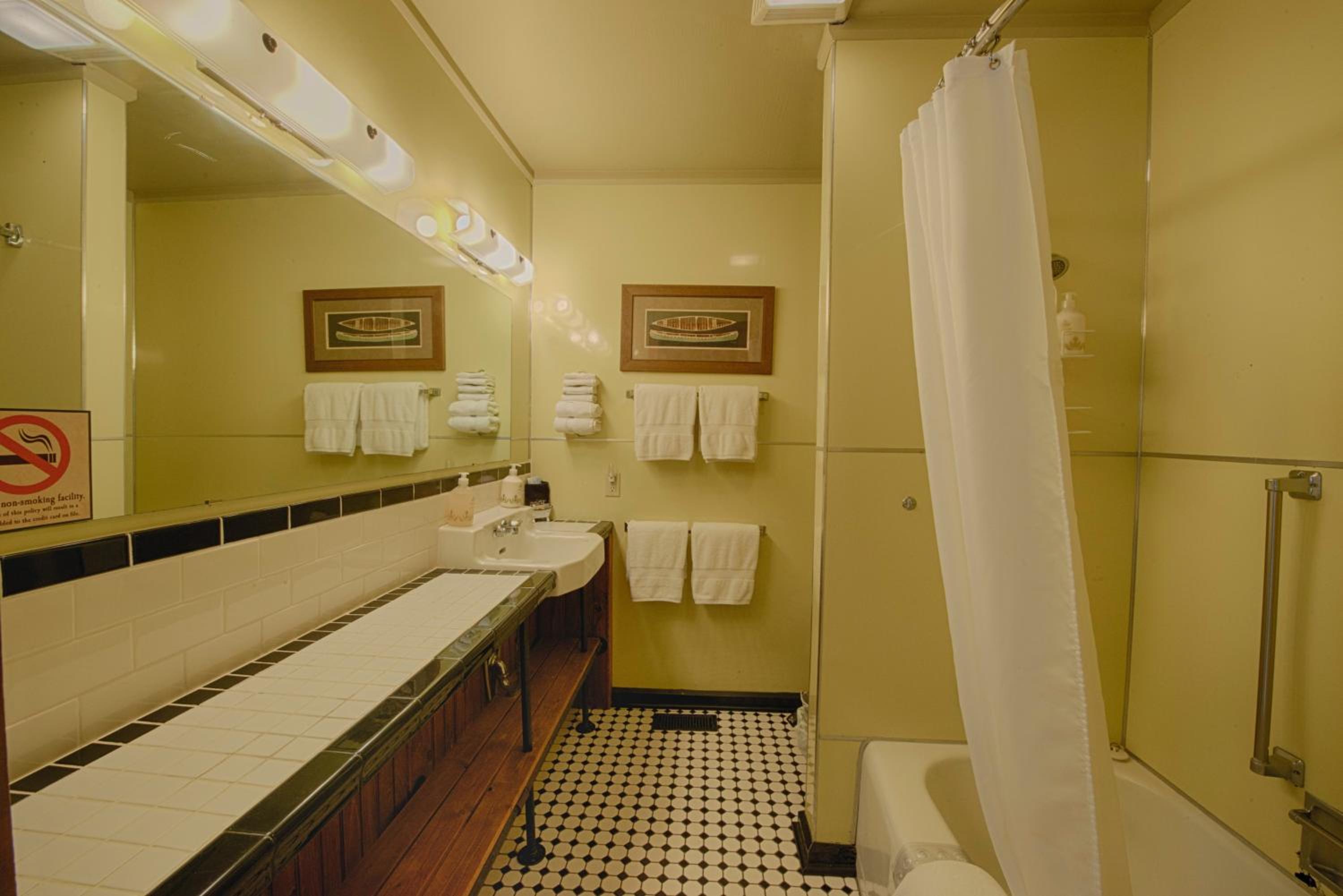 Historic Tapoco Lodge Resort