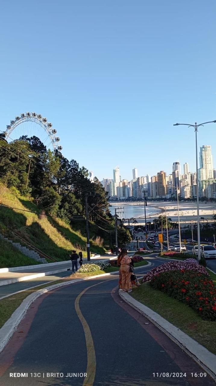 APTO BEIRA MAR BALNEARIO CAMBORIU view 4
