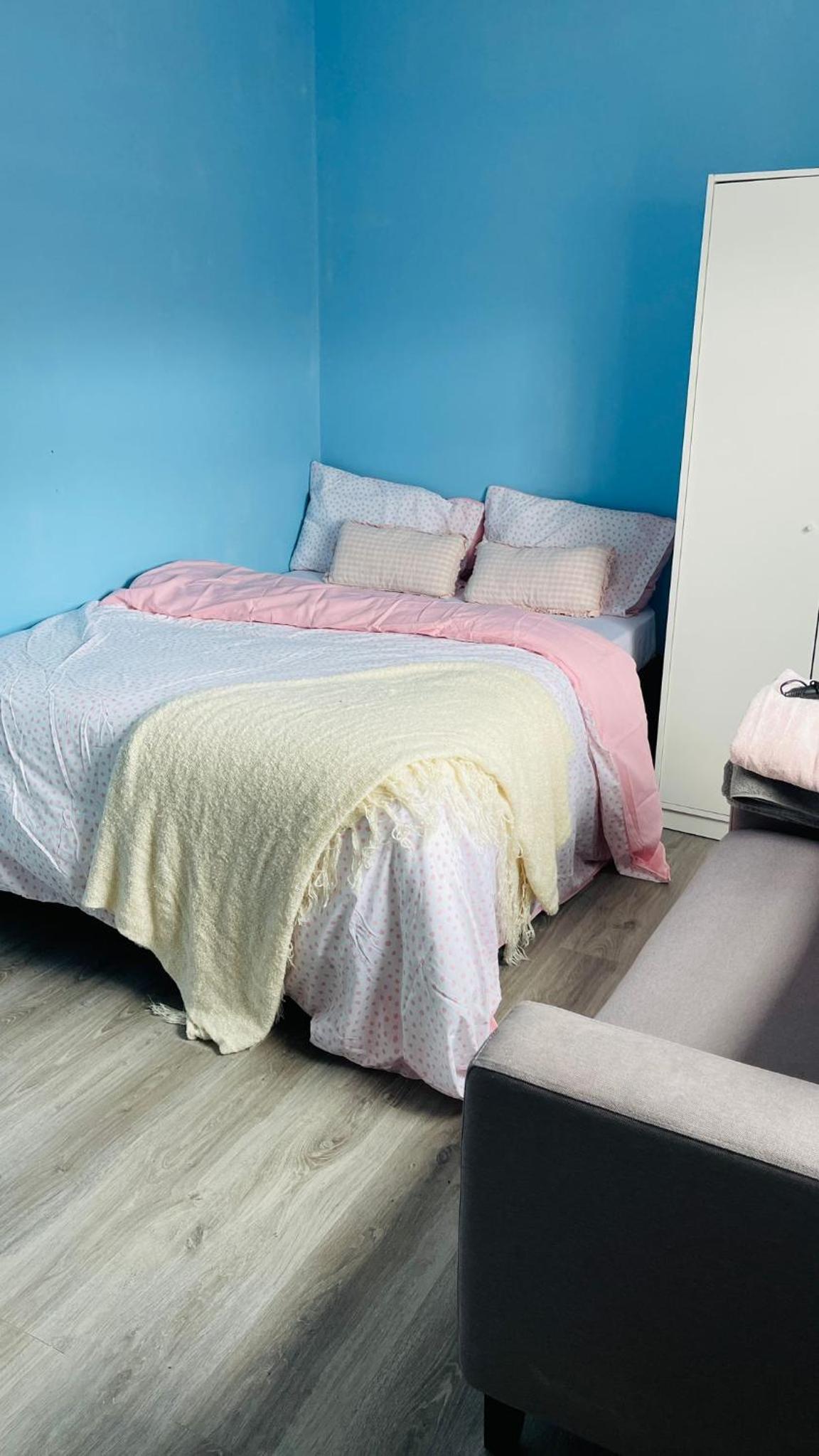 Entire studio apartment in Dublin