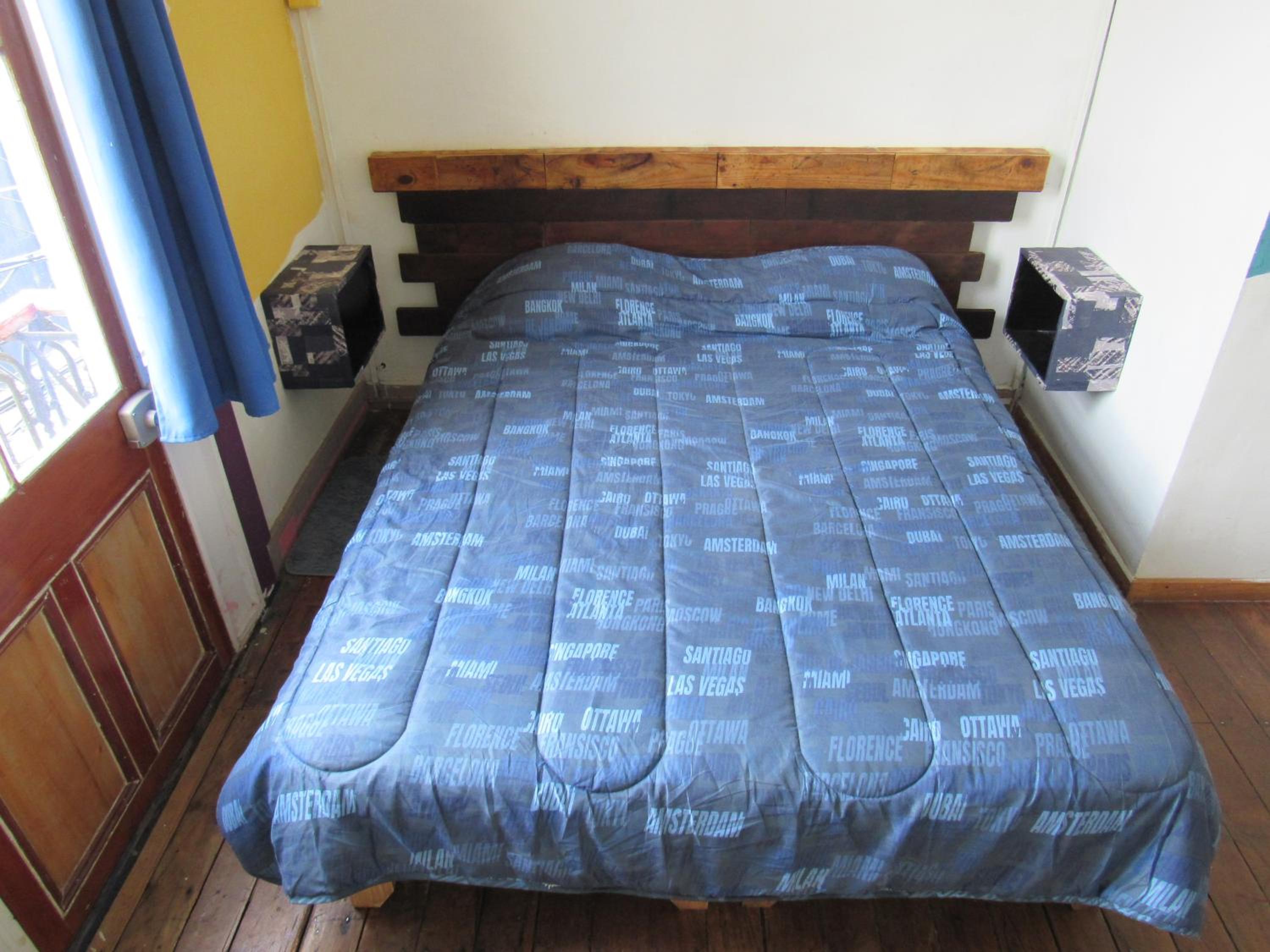 Valparadise Hostel