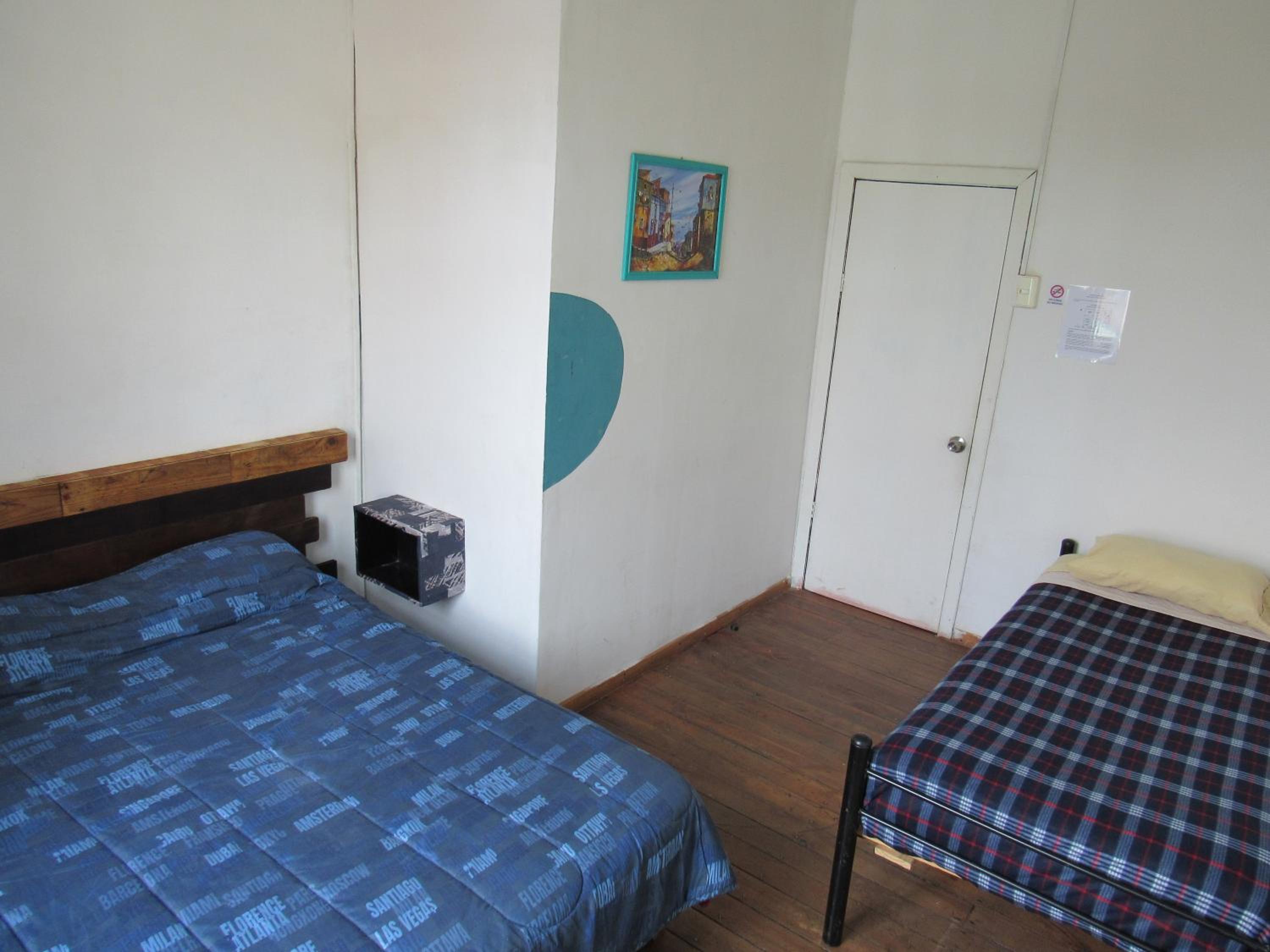 Valparadise Hostel