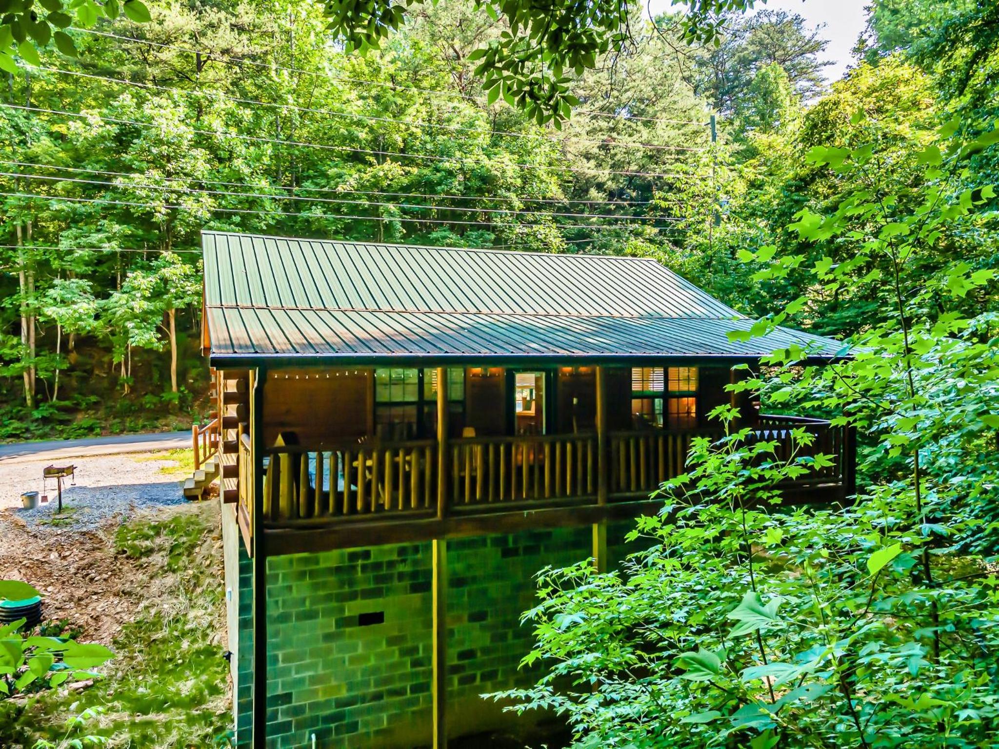 Smoky Creek Hideaway