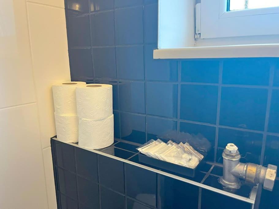 Cozy 1-bdroom apartment in the Centre, free parking view 2
