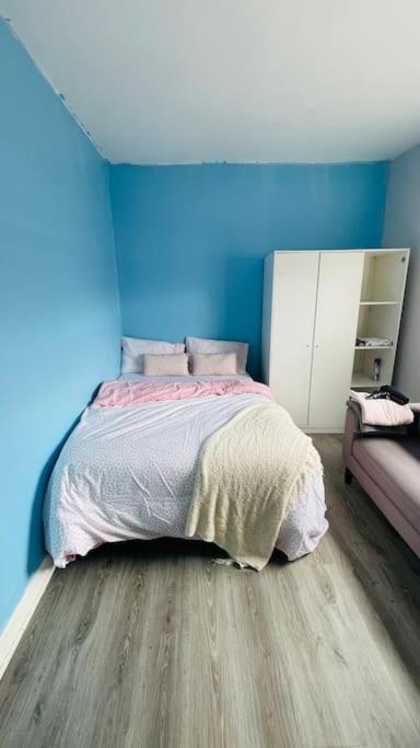 Entire studio apartment in Dublin