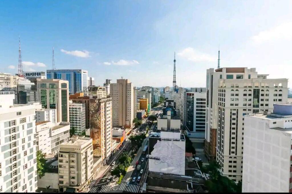 Apto ao lado da Av Paulista