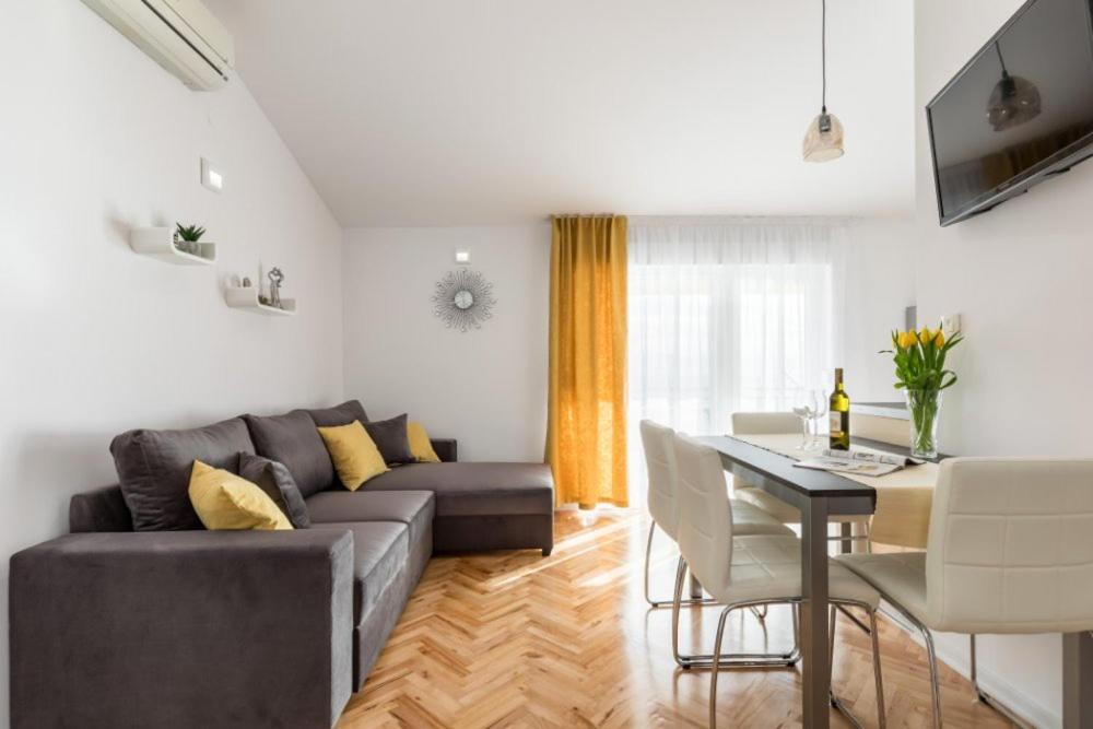 Villa Mirjana, one bedroom apartment view 4