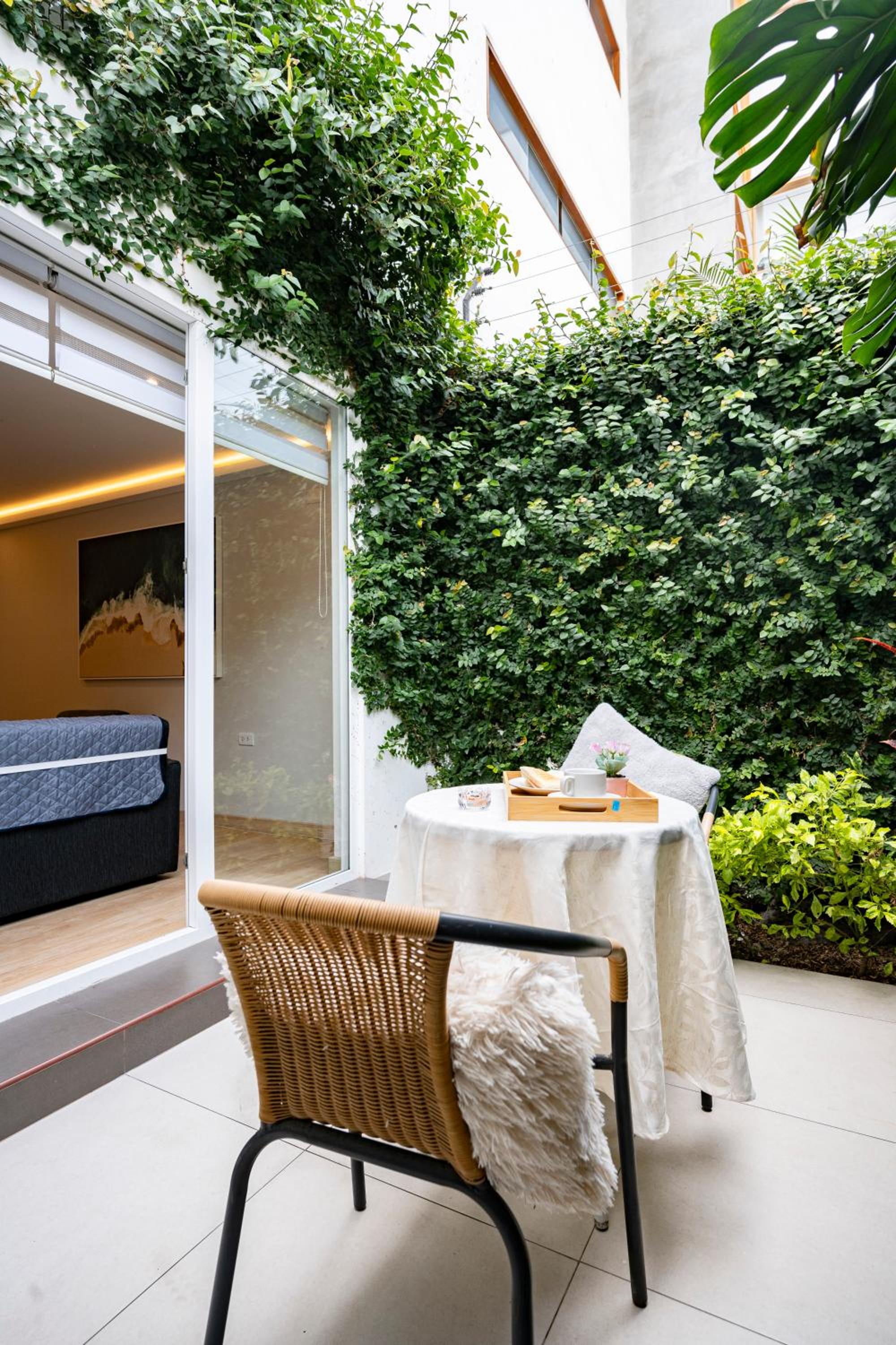 Private Residences by Vibrant