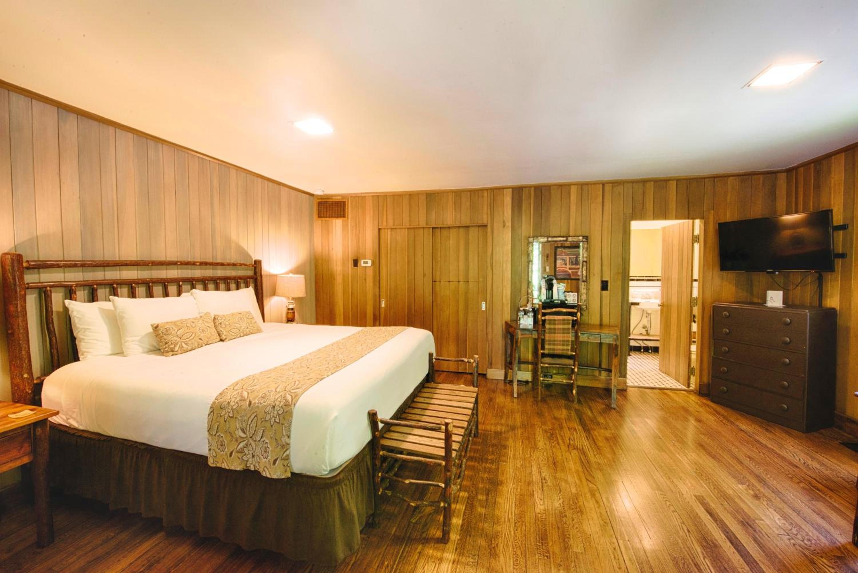 Historic Tapoco Lodge Resort