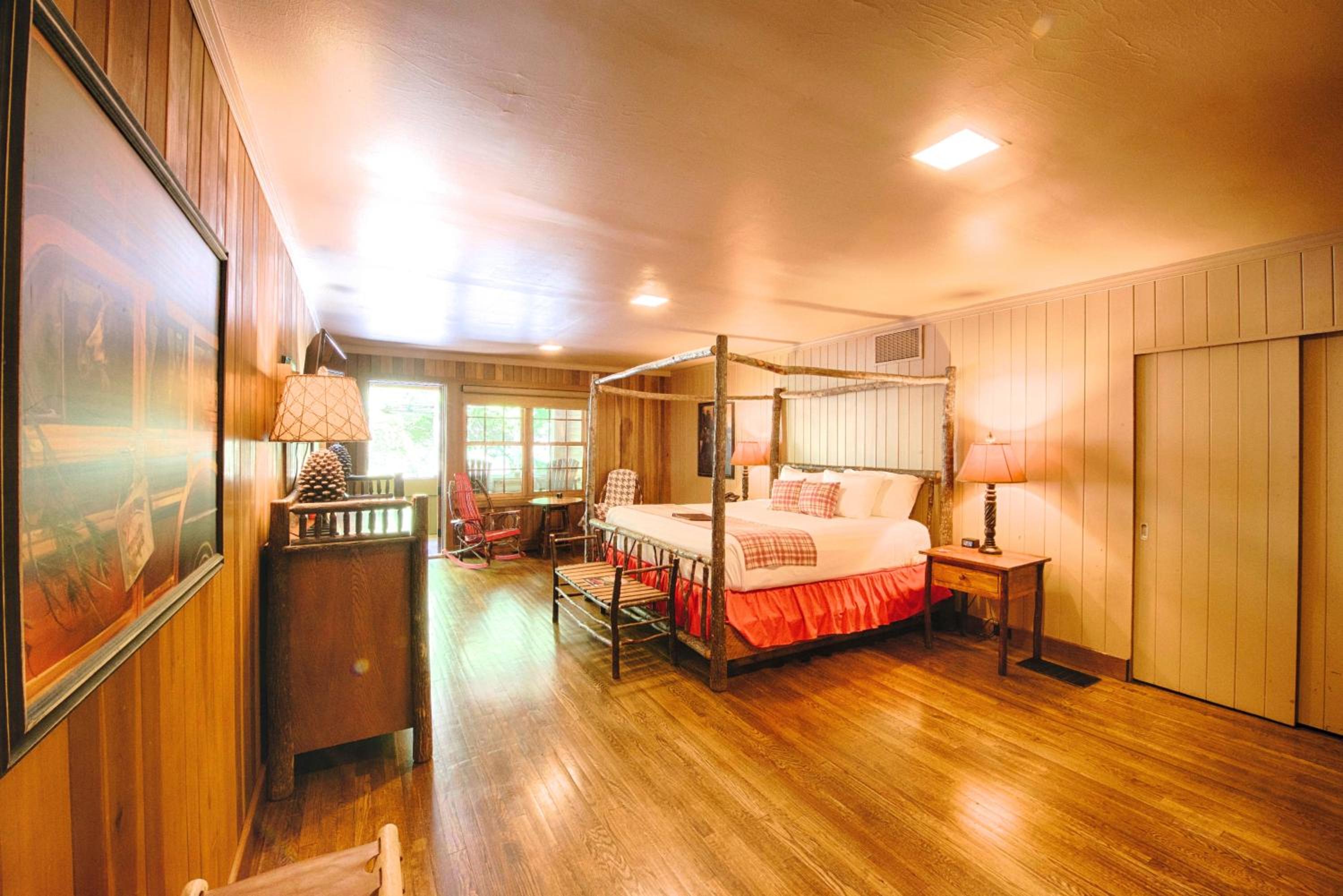Historic Tapoco Lodge Resort