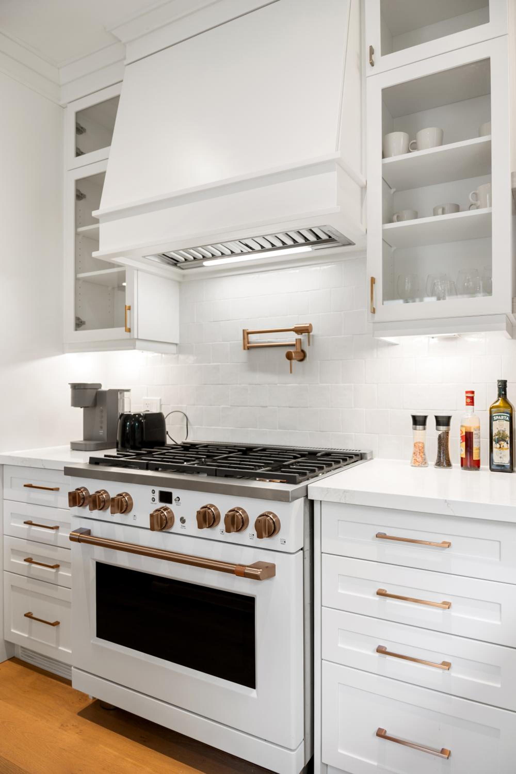 Luxury Home - 5 min from airport, 15 to downtown