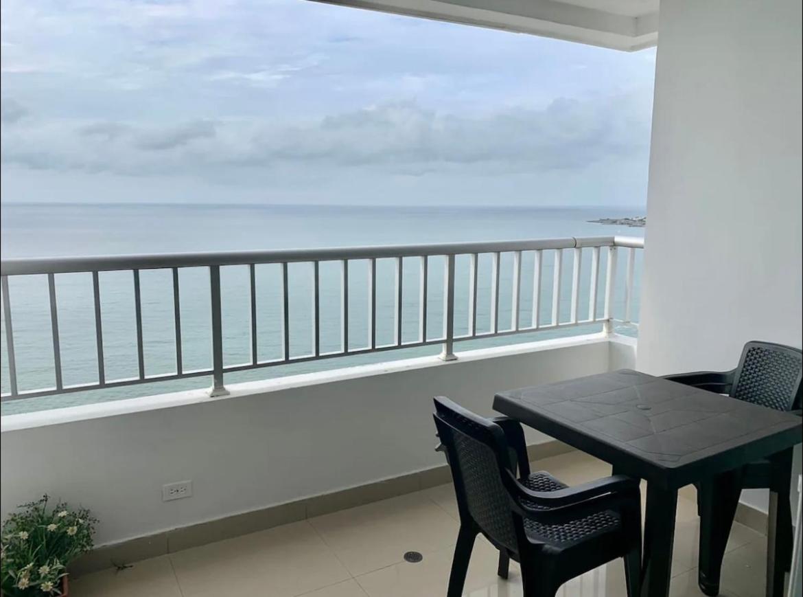 Apartamento en Bocagrande frente al mar