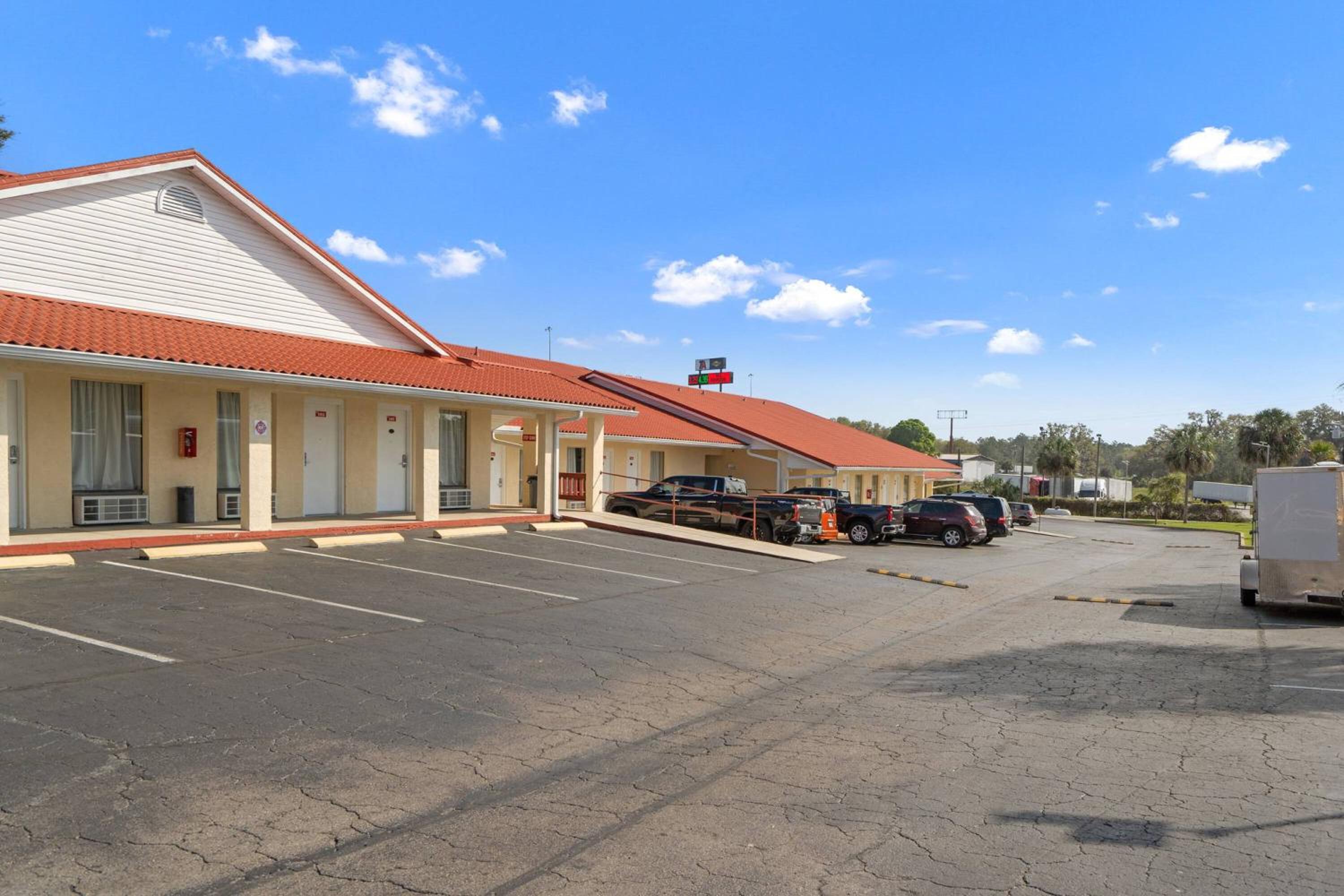 Palms Garden Inn