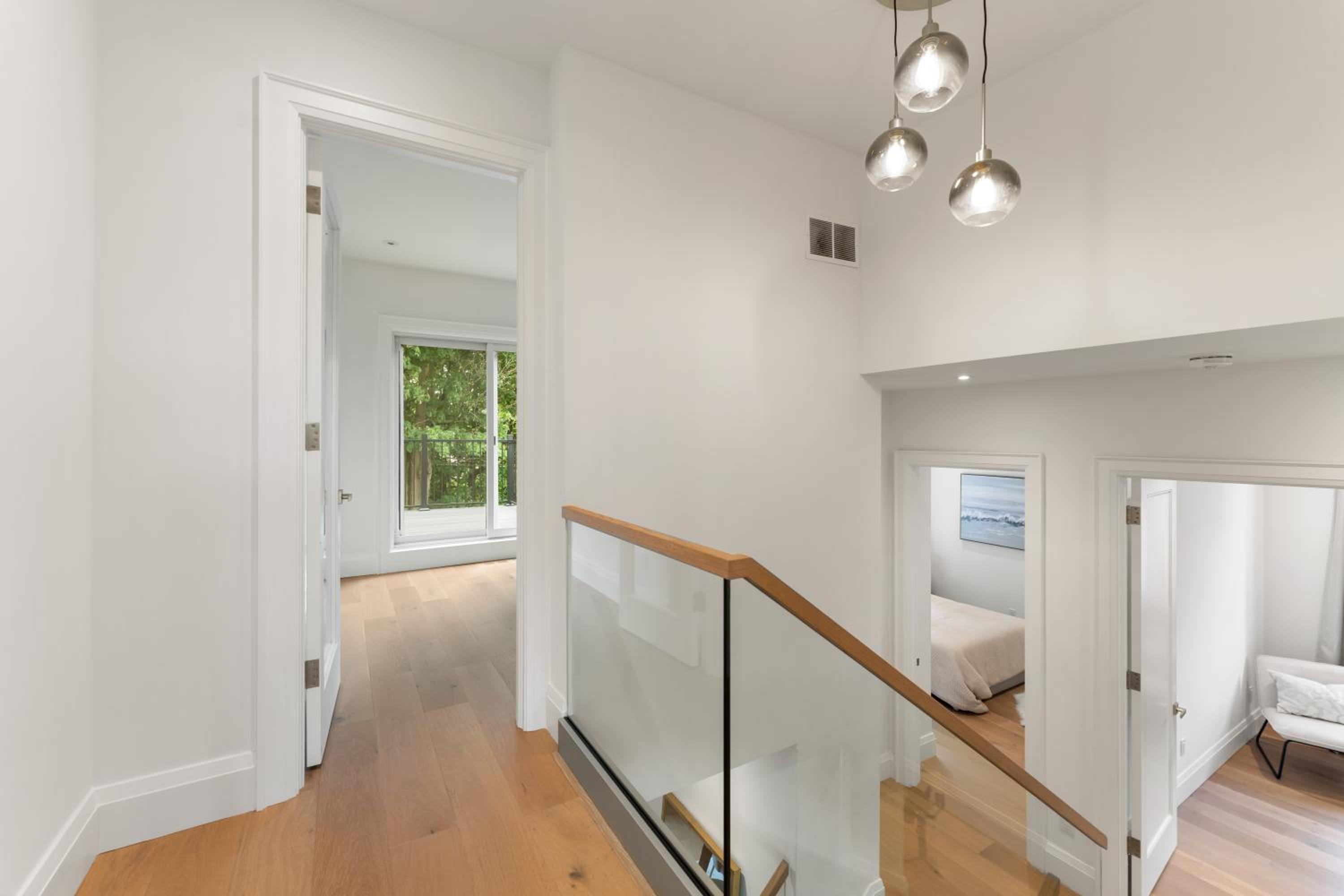 Luxury Home - 5 min from airport, 15 to downtown