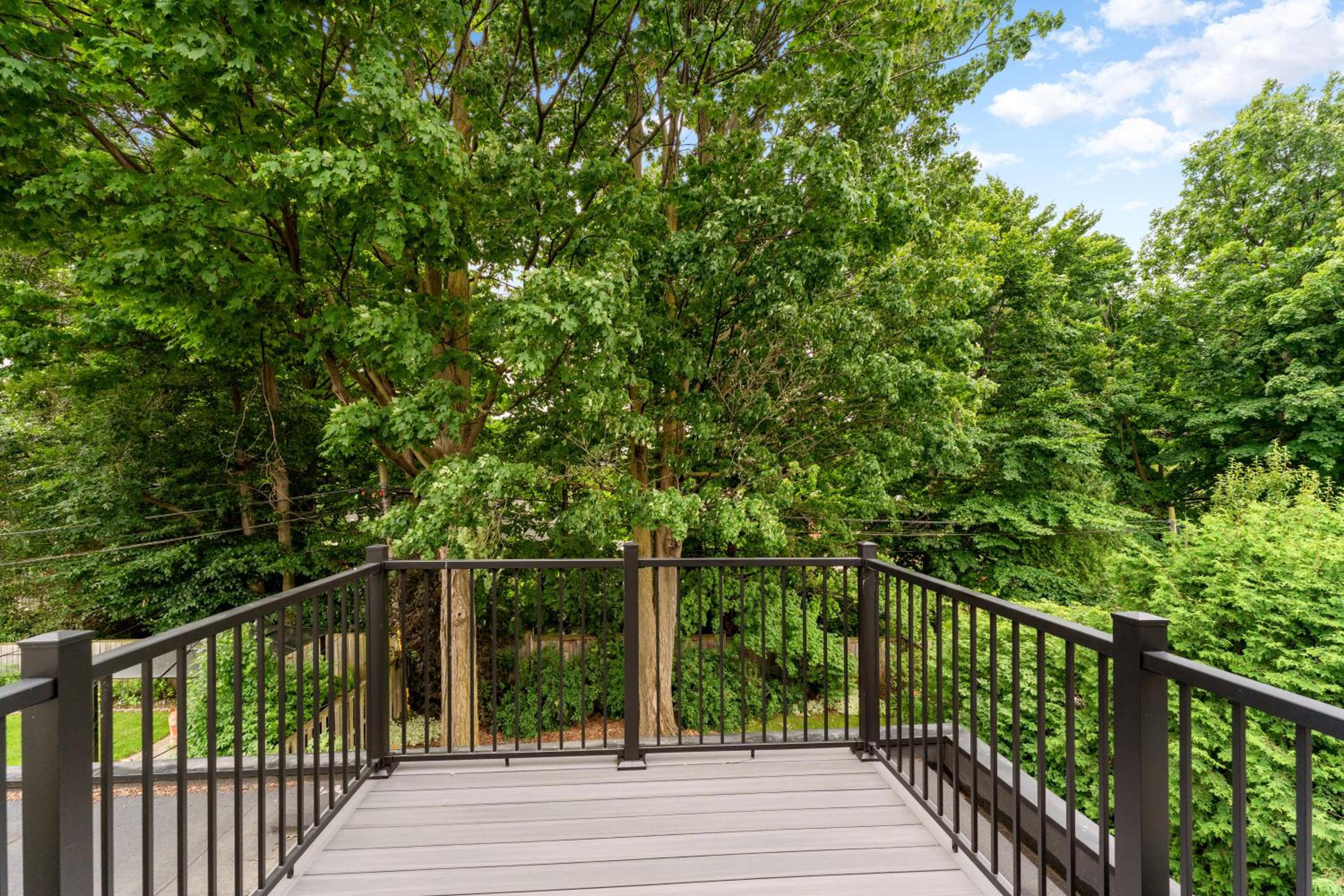 Luxury Home - 5 min from airport, 15 to downtown