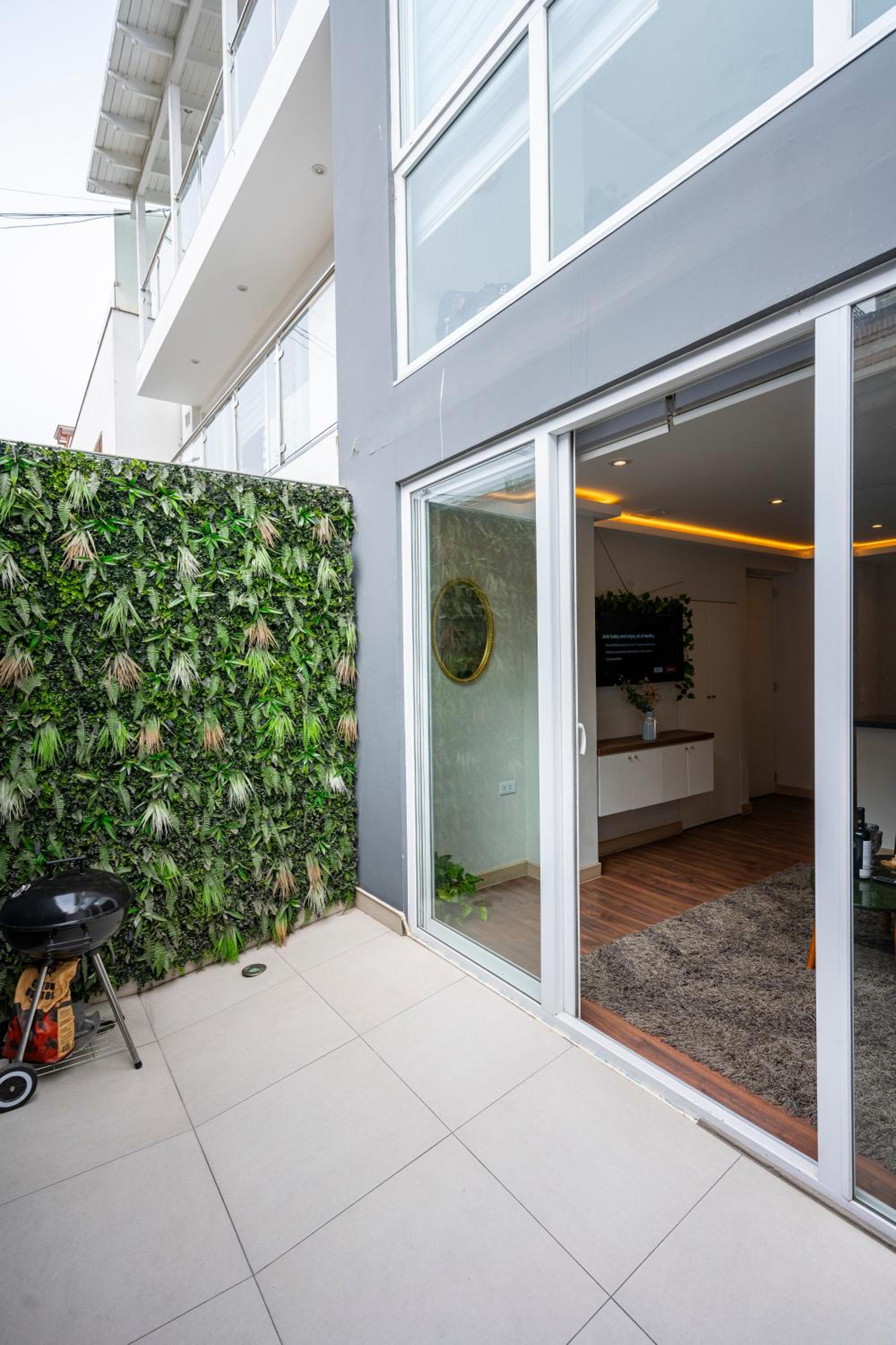 Private Residences by Vibrant