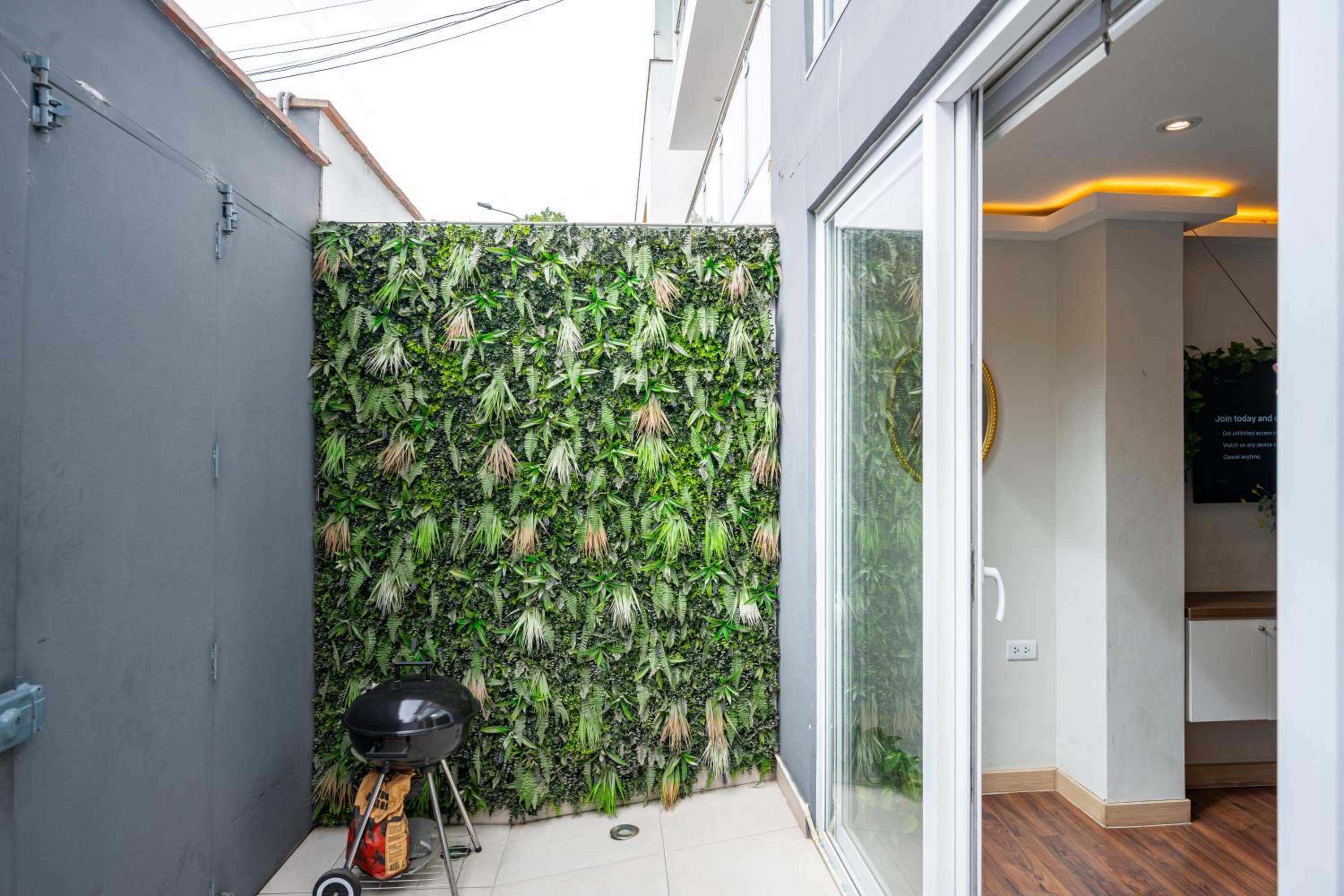 Private Residences by Vibrant