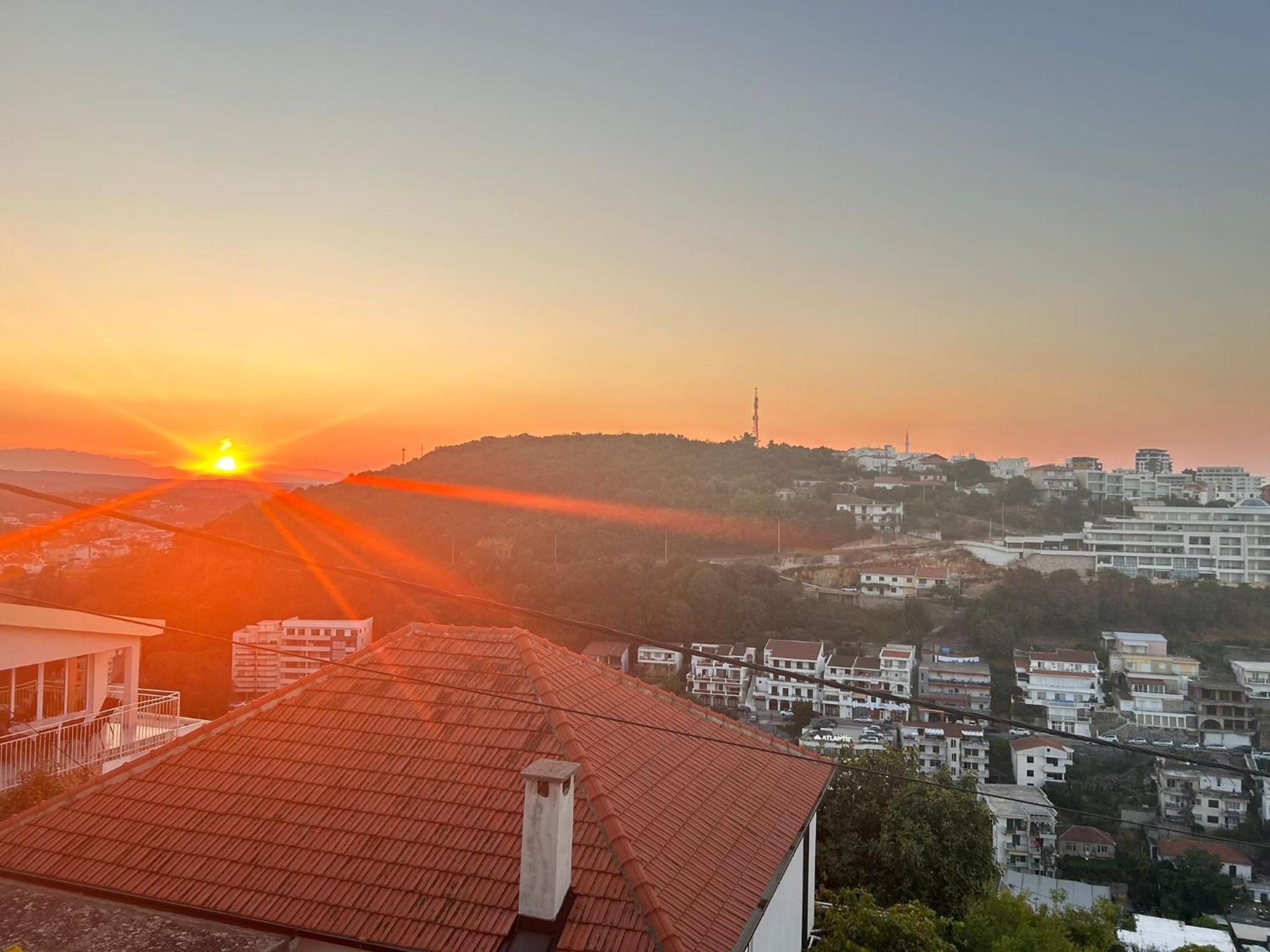 Apartment Djakonovic Mladen view 3