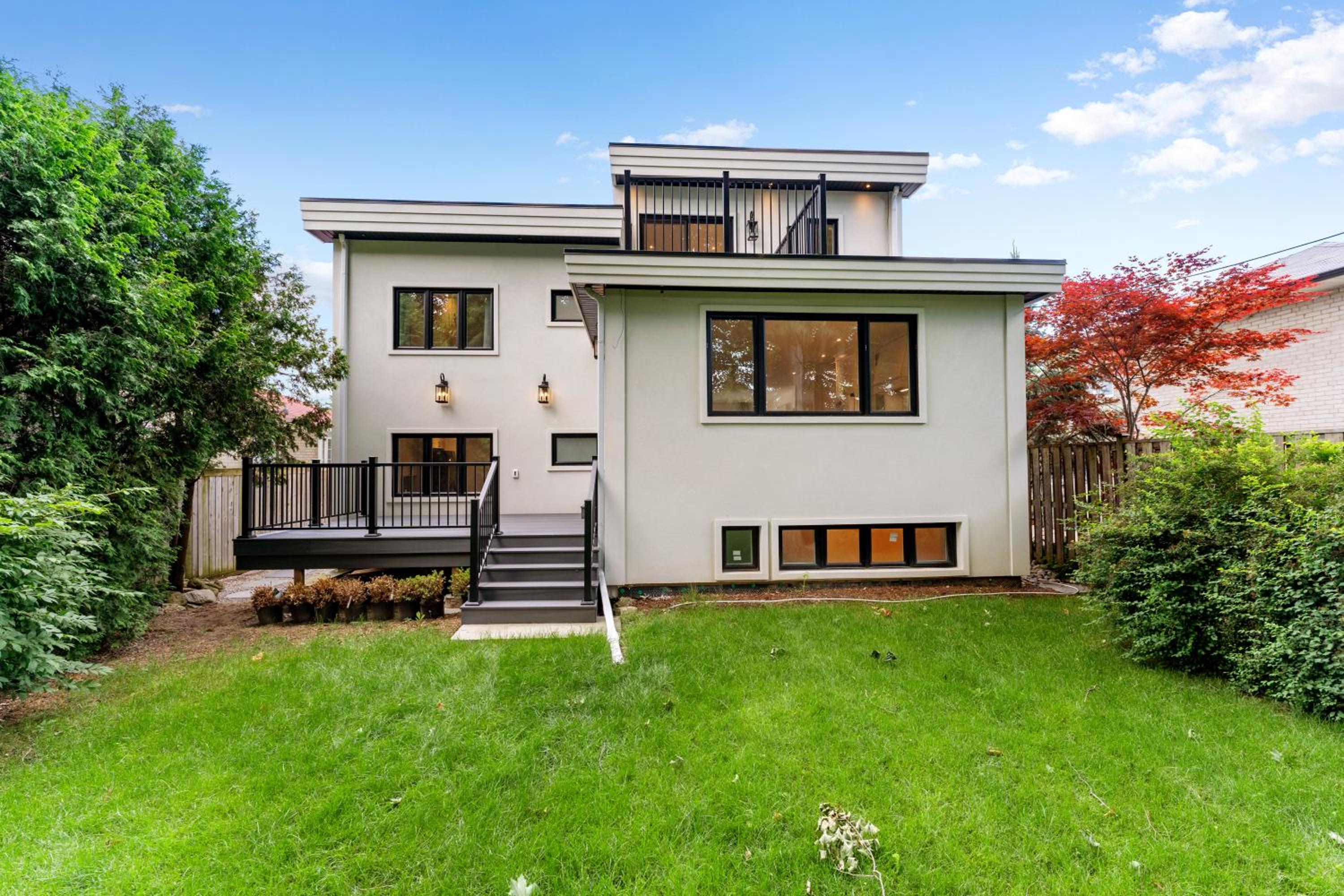 Luxury Home - 5 min from airport, 15 to downtown