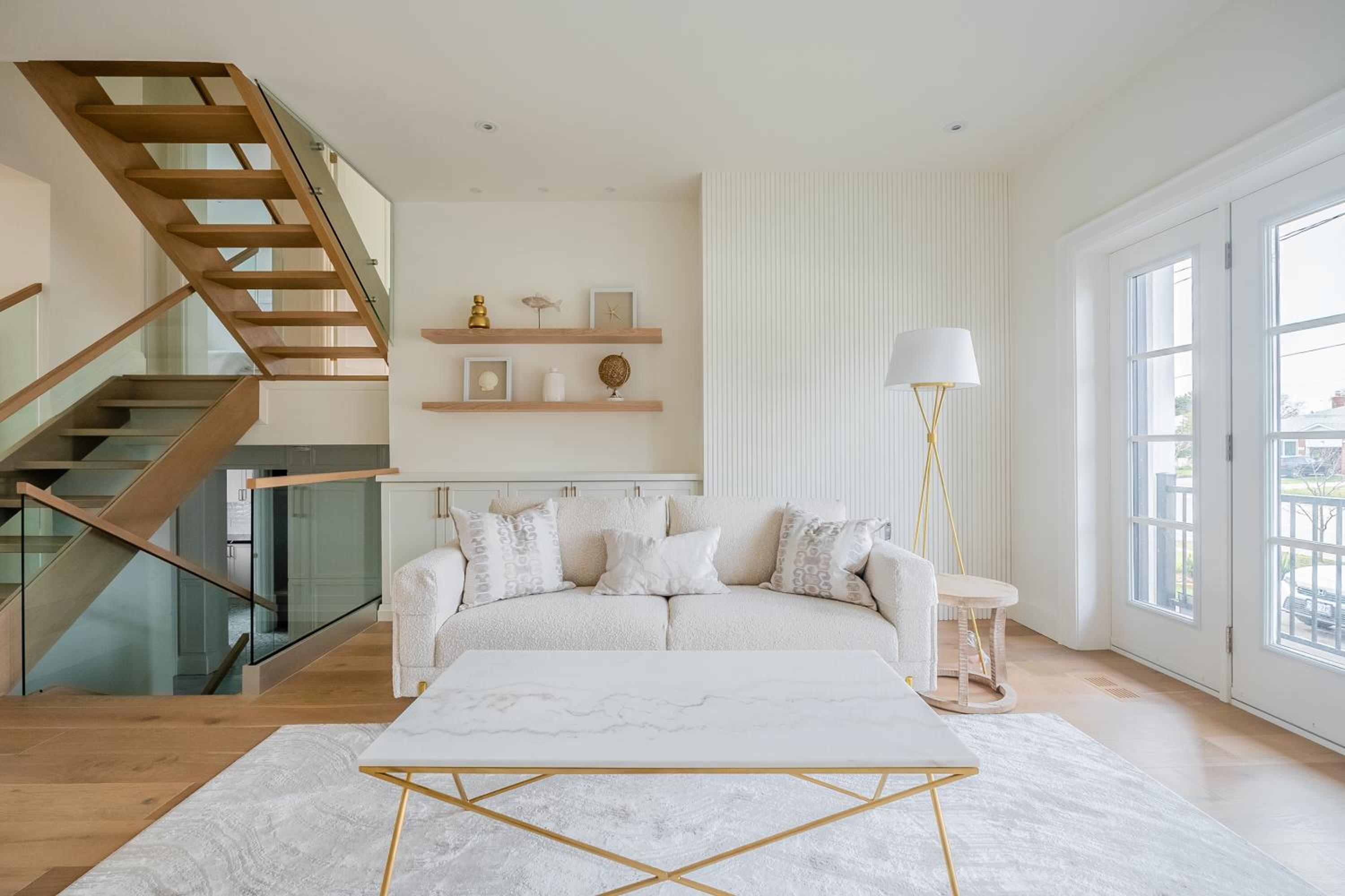 Luxury Home - 5 min from airport, 15 to downtown