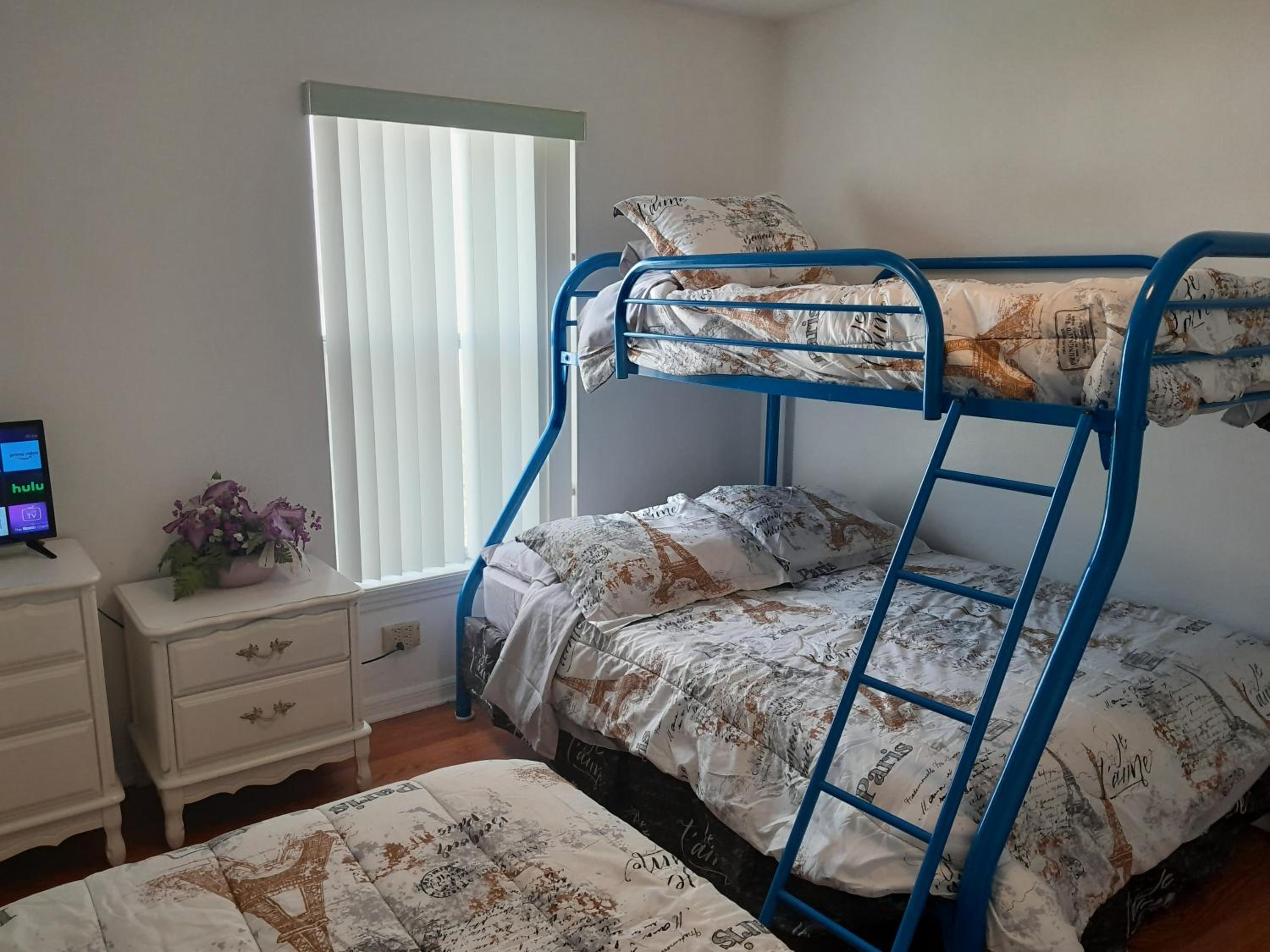 Three-Bedroom House in Clear Creek