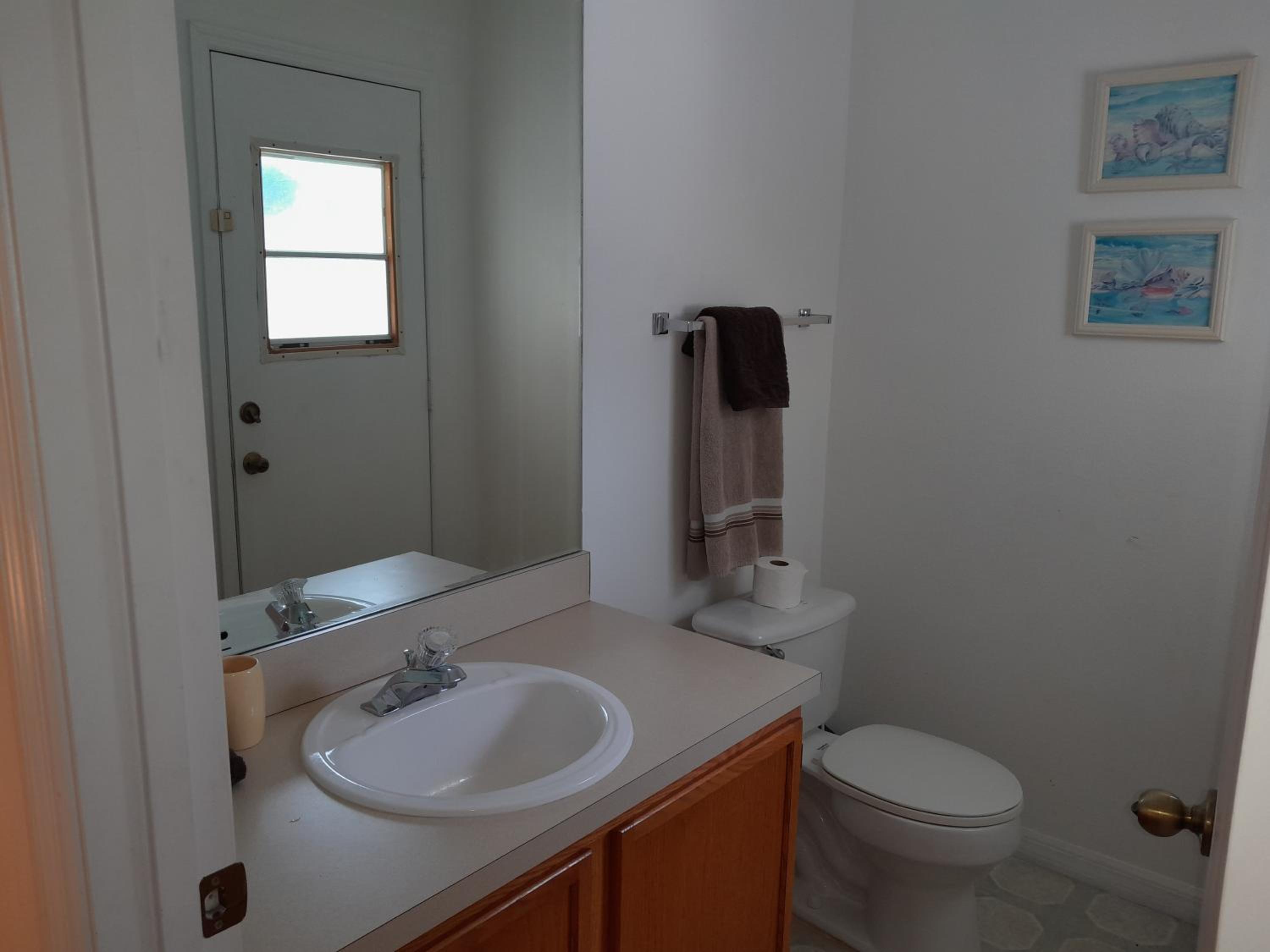 Three-Bedroom House in Clear Creek