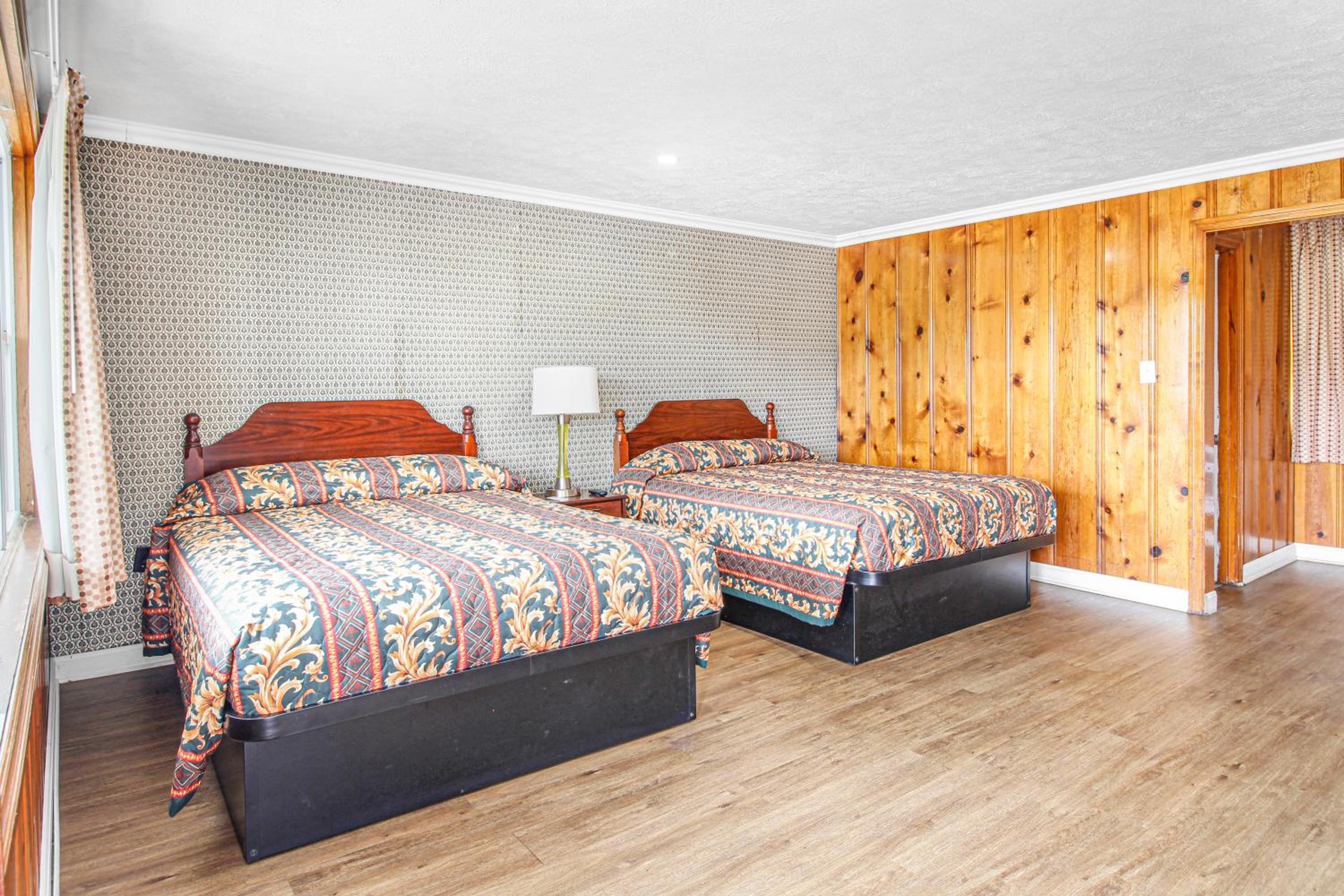Horse Cave Motel