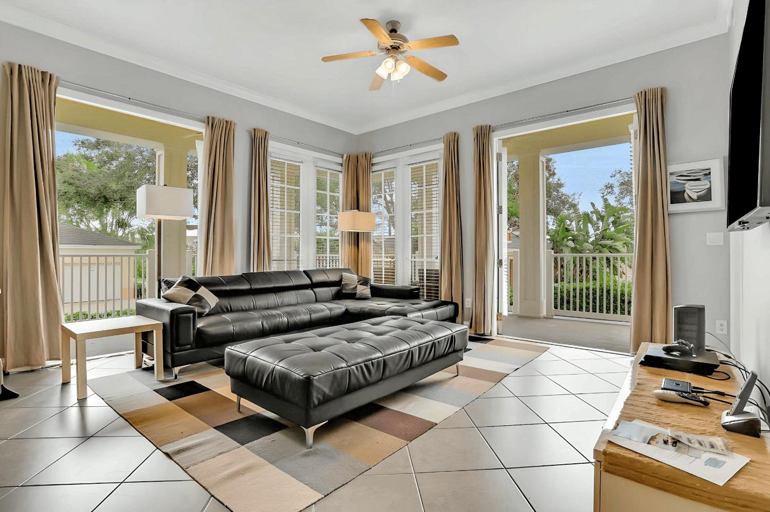 Reunion 3BR Condo, Near Disney + Pool view 3
