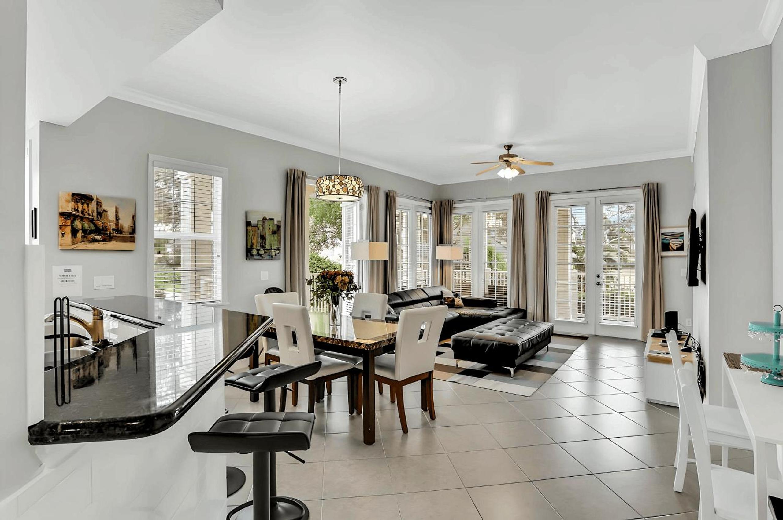 Reunion 3BR Condo, Near Disney + Pool view 4