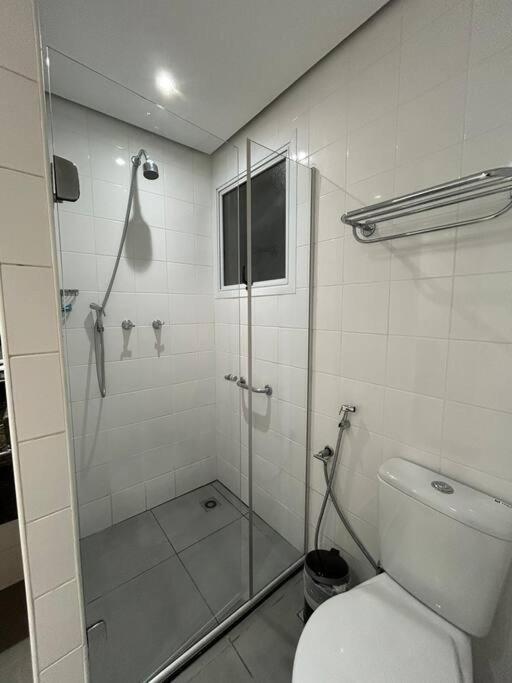 Studio Saint Charbel com vaga e varanda - rua do Hospital Sírio Libânes