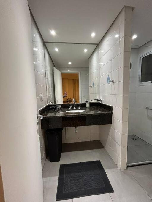 Studio Saint Charbel com vaga e varanda - rua do Hospital Sírio Libânes