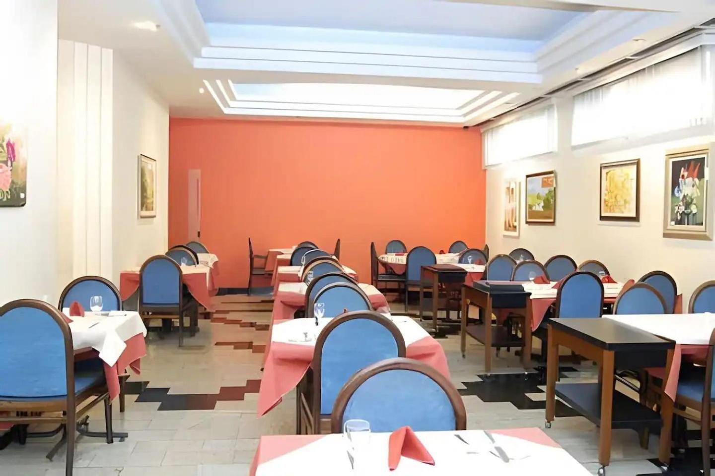 ENB1146 Flat para até 3 pp no Centro de SBC