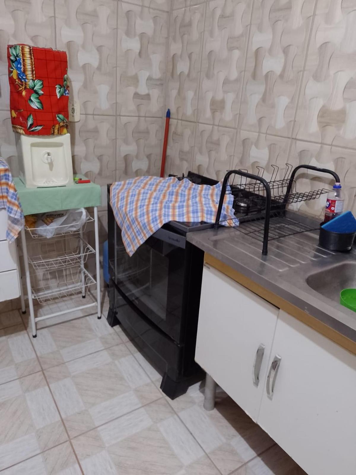 Casa da tia Lá preço único pela casa inteira, cabem até 6 pessoas próximo ao santuário de Aparecida