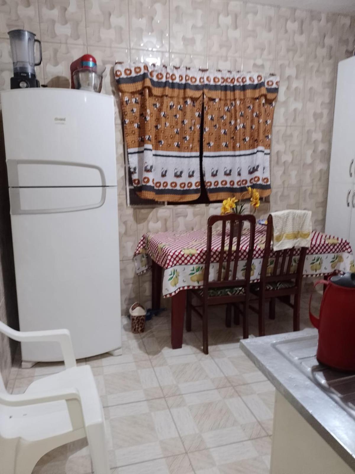 Casa da tia Lá preço único pela casa inteira, cabem até 6 pessoas próximo ao santuário de Aparecida