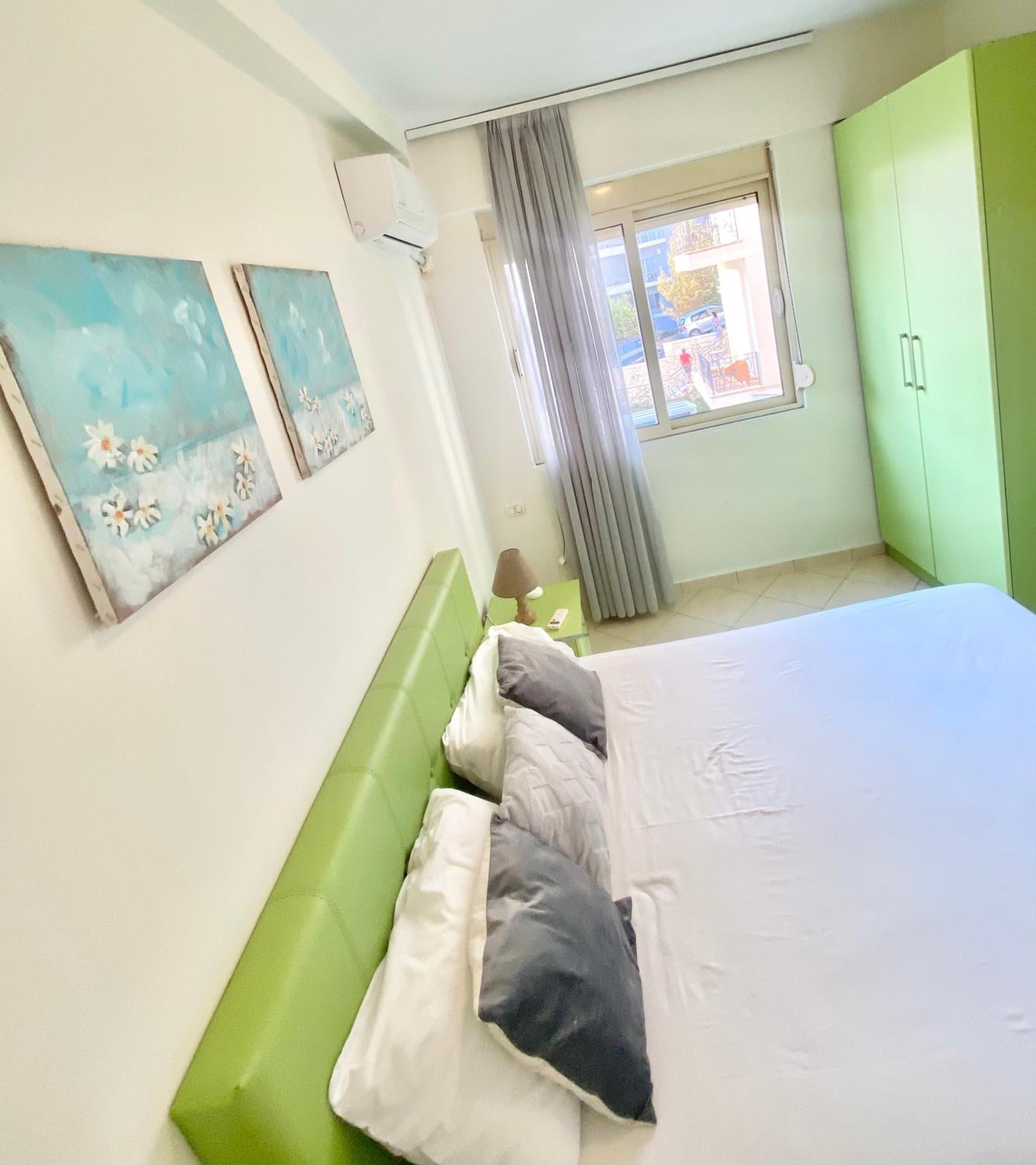 Seaview Apartments