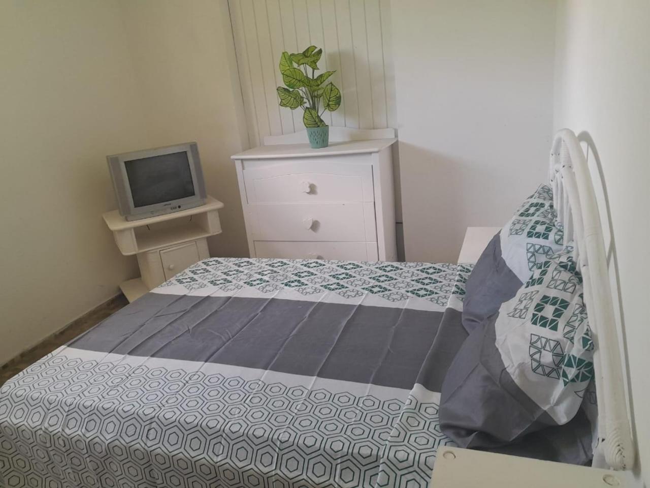 Escapade Creole Maison Rustique avec accès à la plage à la Baie du Moule