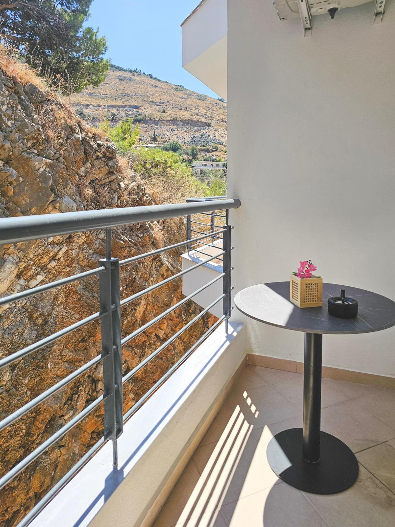 Premium Pirali Stay with Free Parking