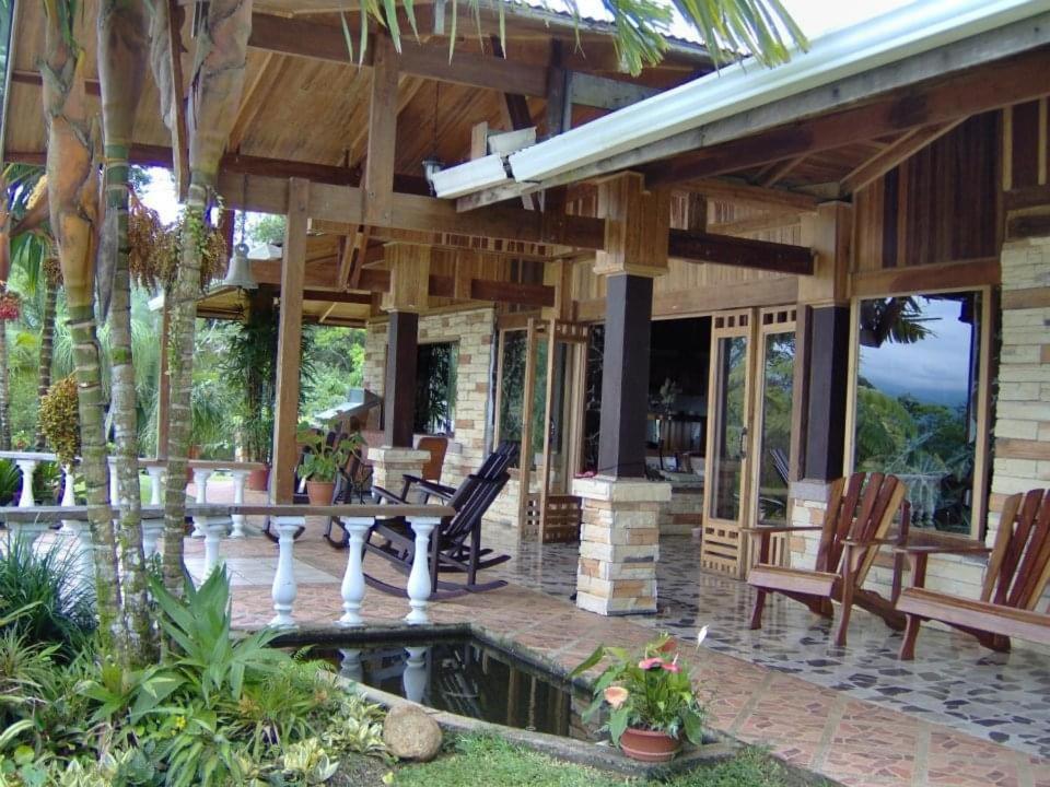 Botanica Gardens and Eco Lodge