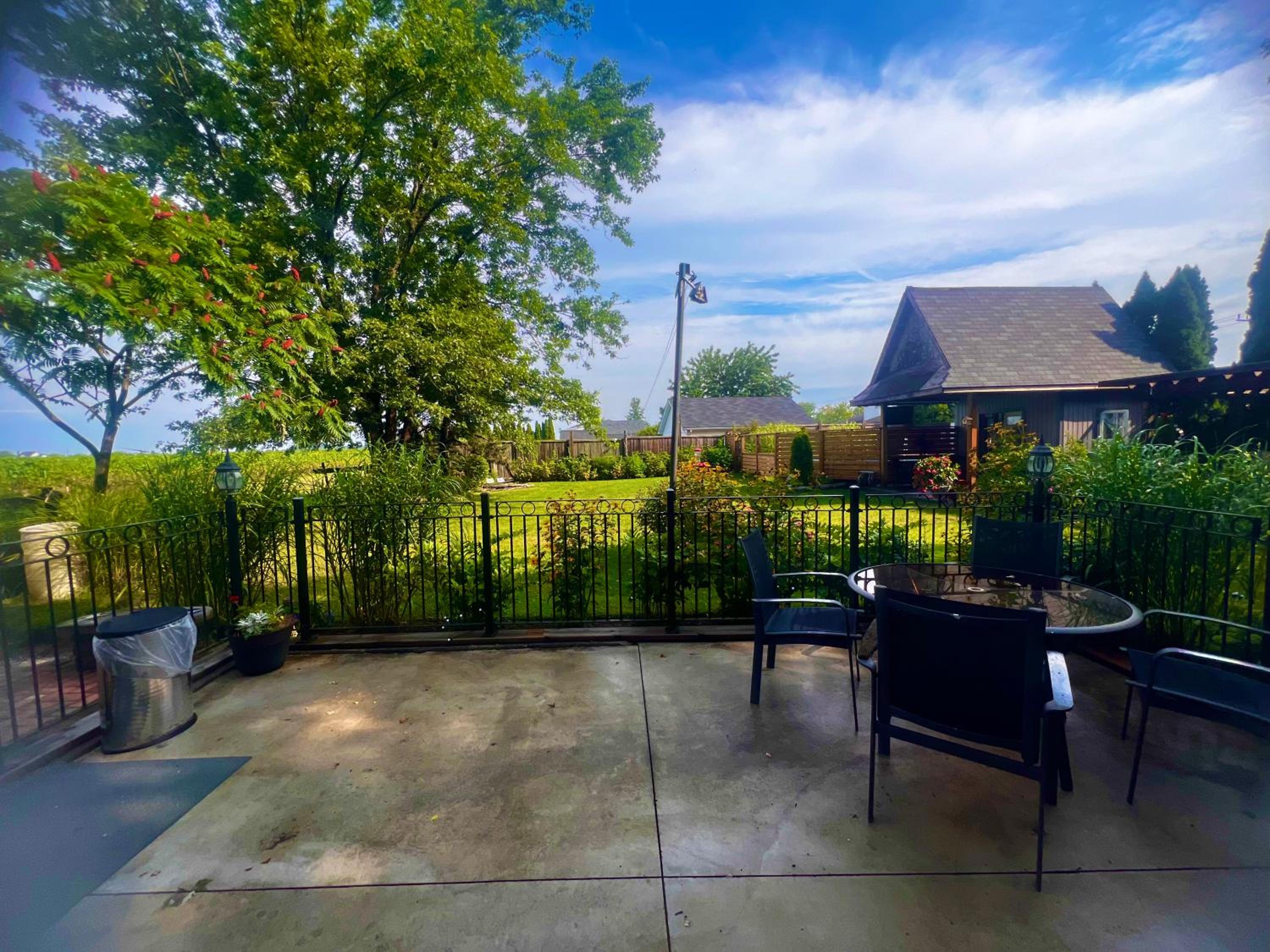 Sunset Suites in Niagara Wine Country